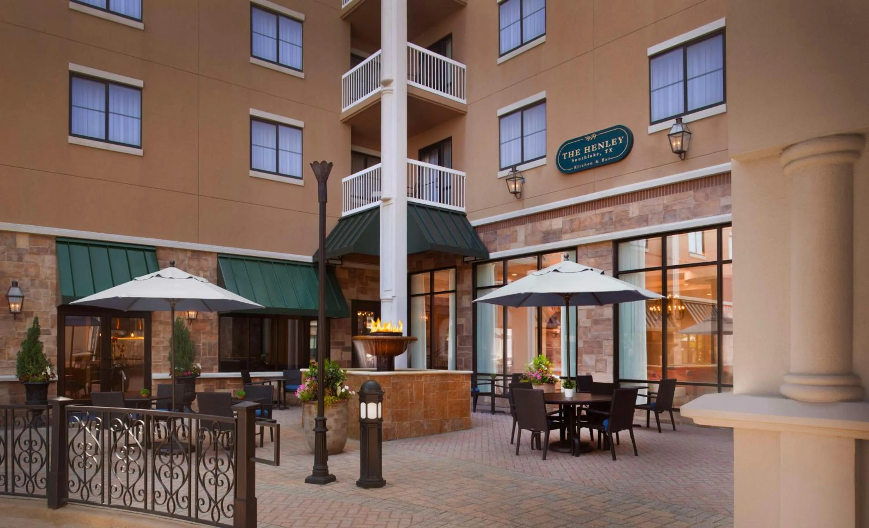 Patio in Hilton Dallas Southlake Town Square