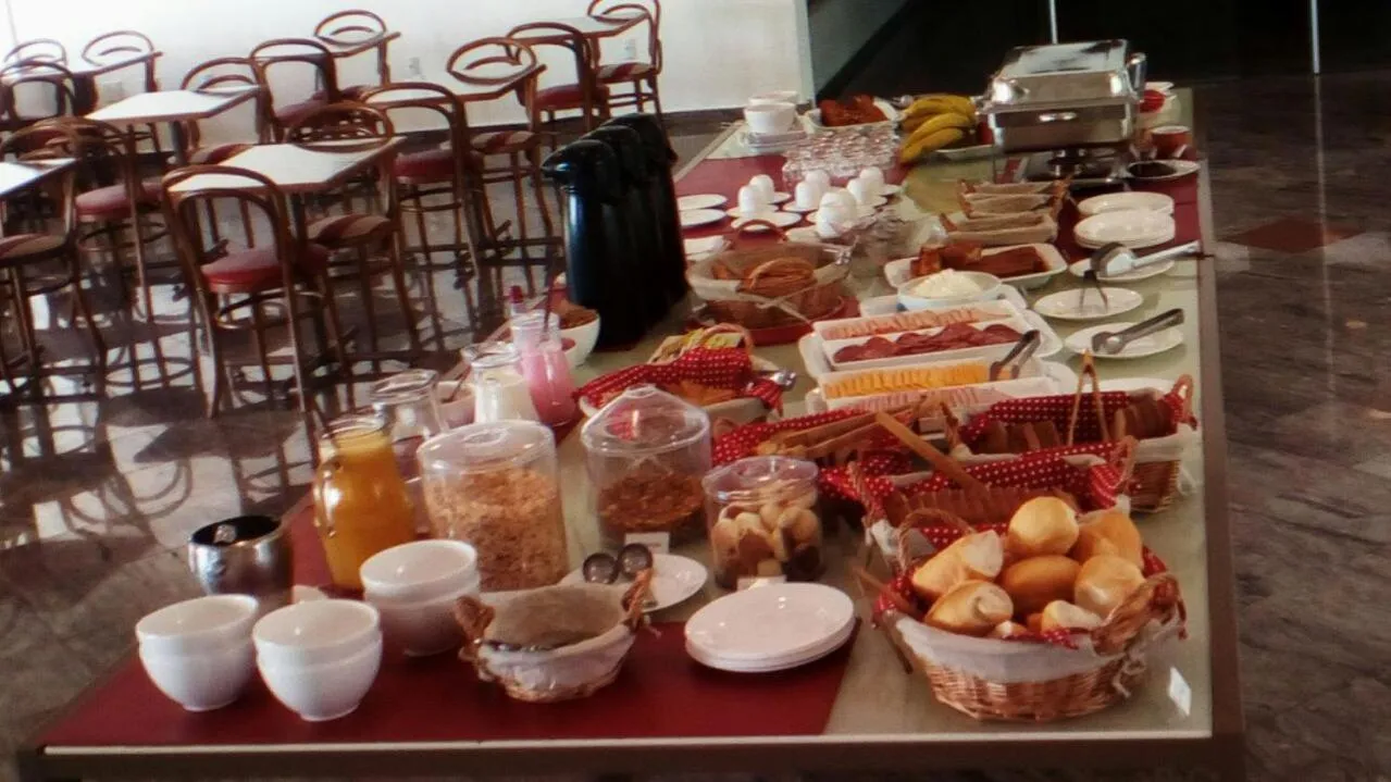 Restaurant/places to eat in Galeria hotel