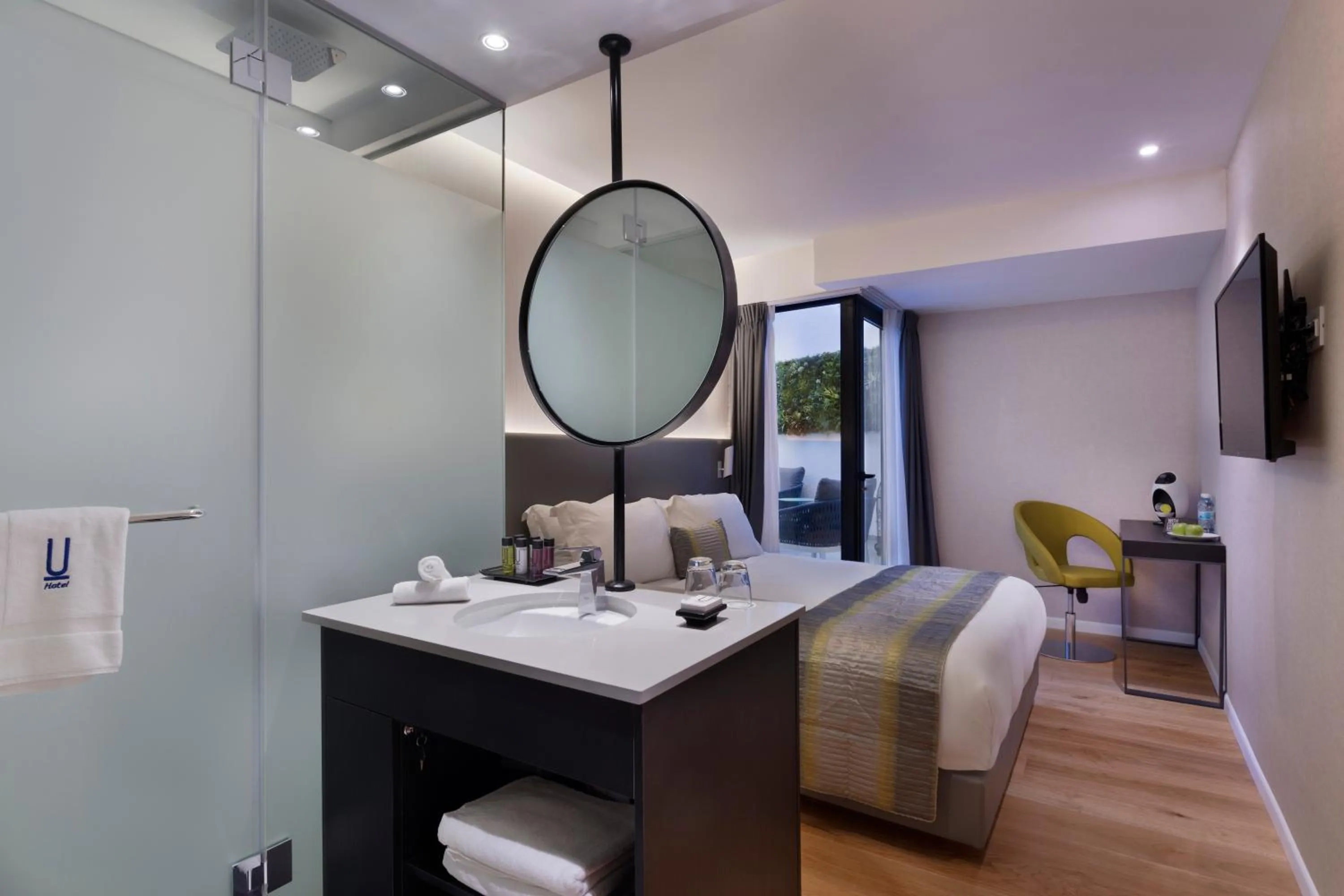 Bedroom, Bed in Ultra Tel Aviv Boutique Hotel