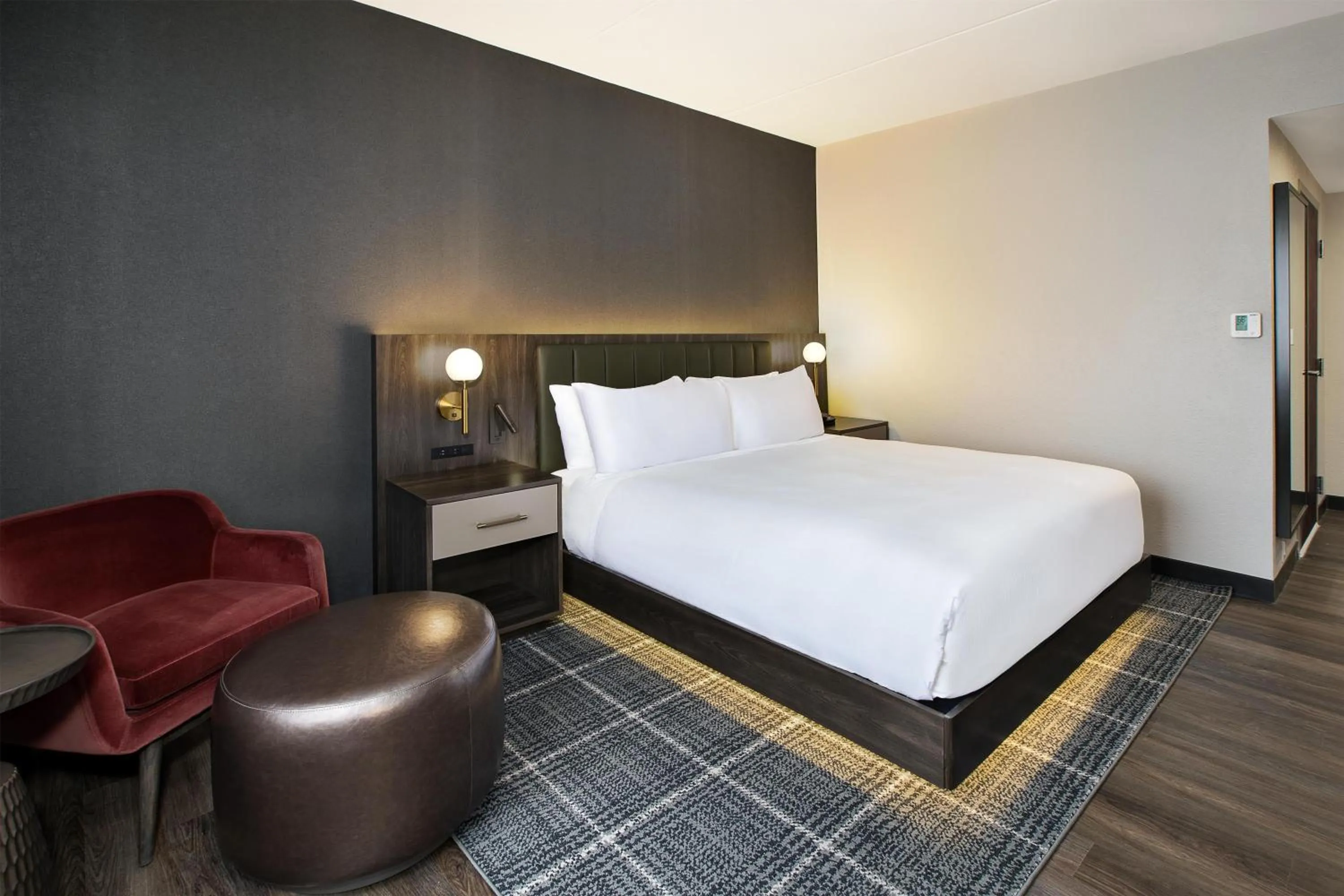 Bed in DoubleTree by Hilton Hotel Detroit Novi