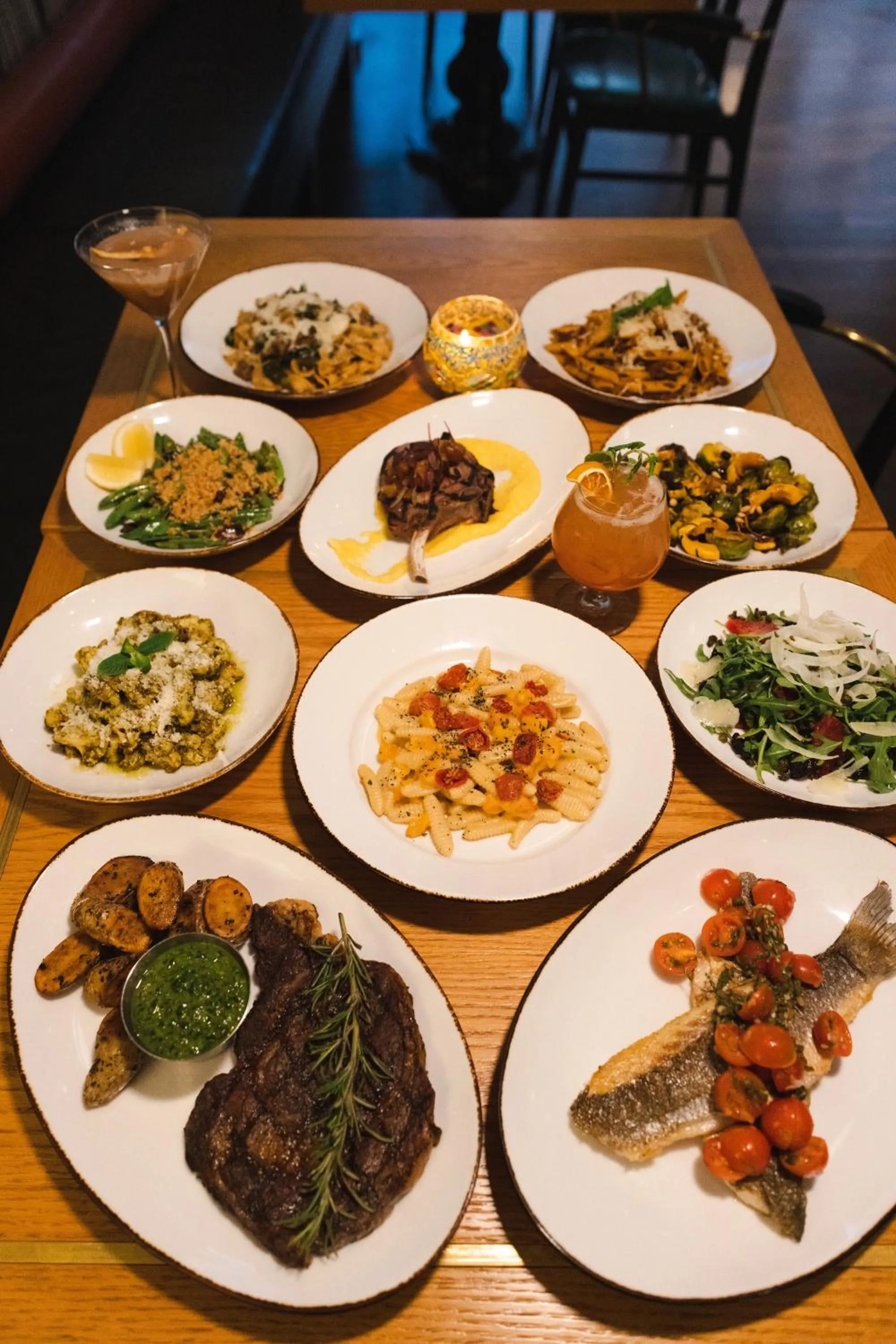 Restaurant/places to eat in Hotel Shattuck Plaza