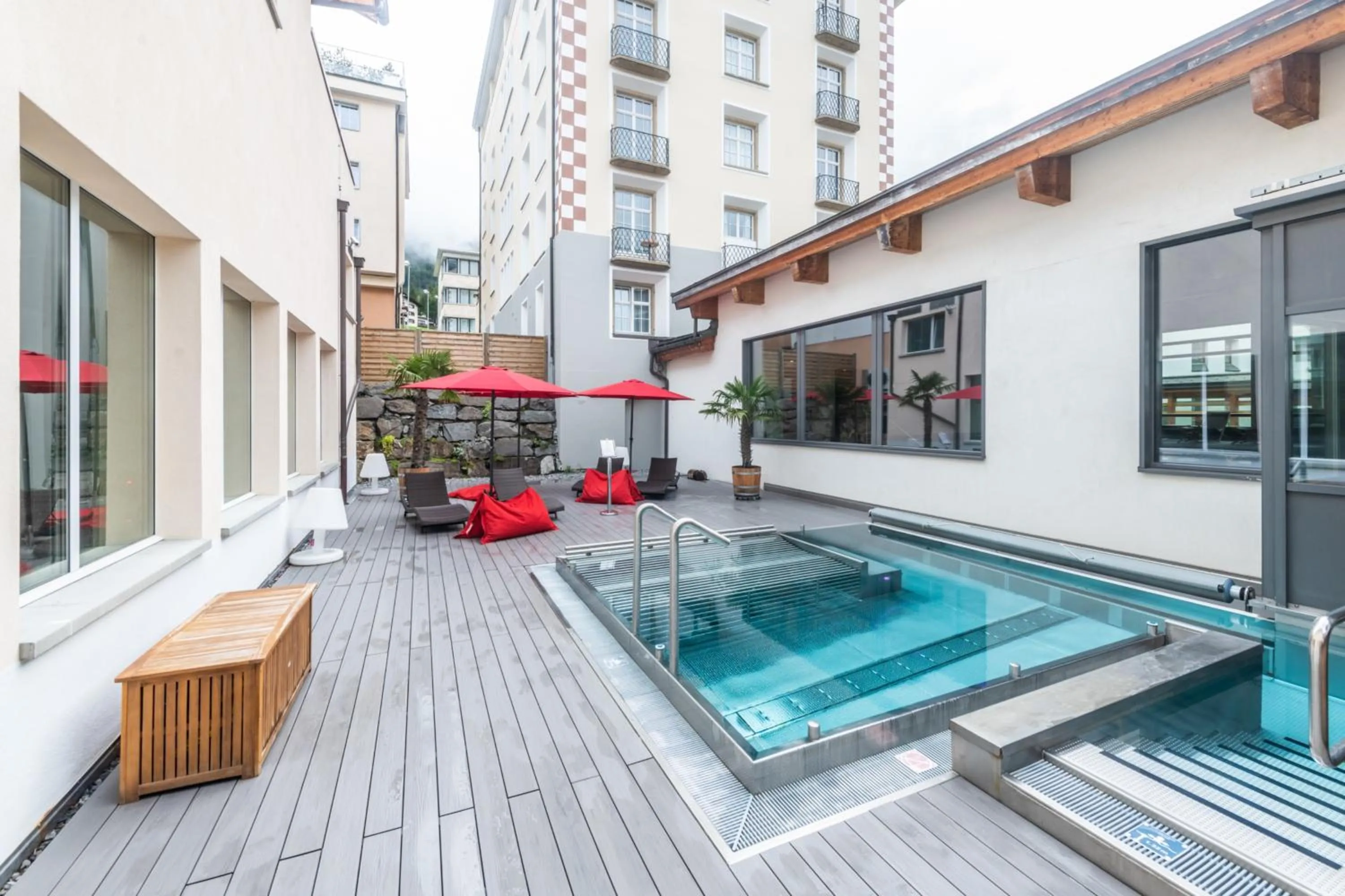 Swimming pool in Hotel Lenzerhorn - Alpine Stay, Spa & Savour