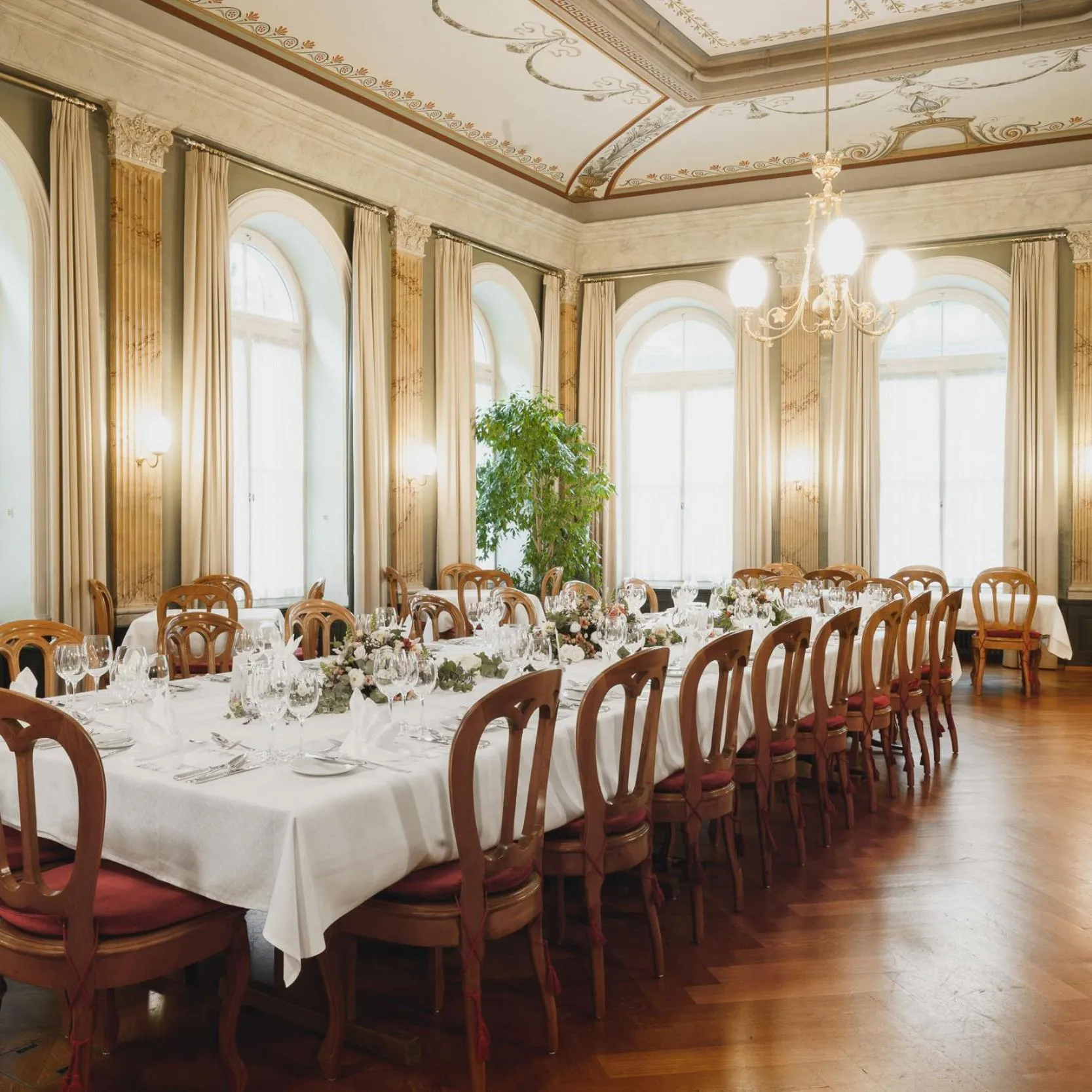 Restaurant/places to eat in BLUME Baden Hotel & Restaurant