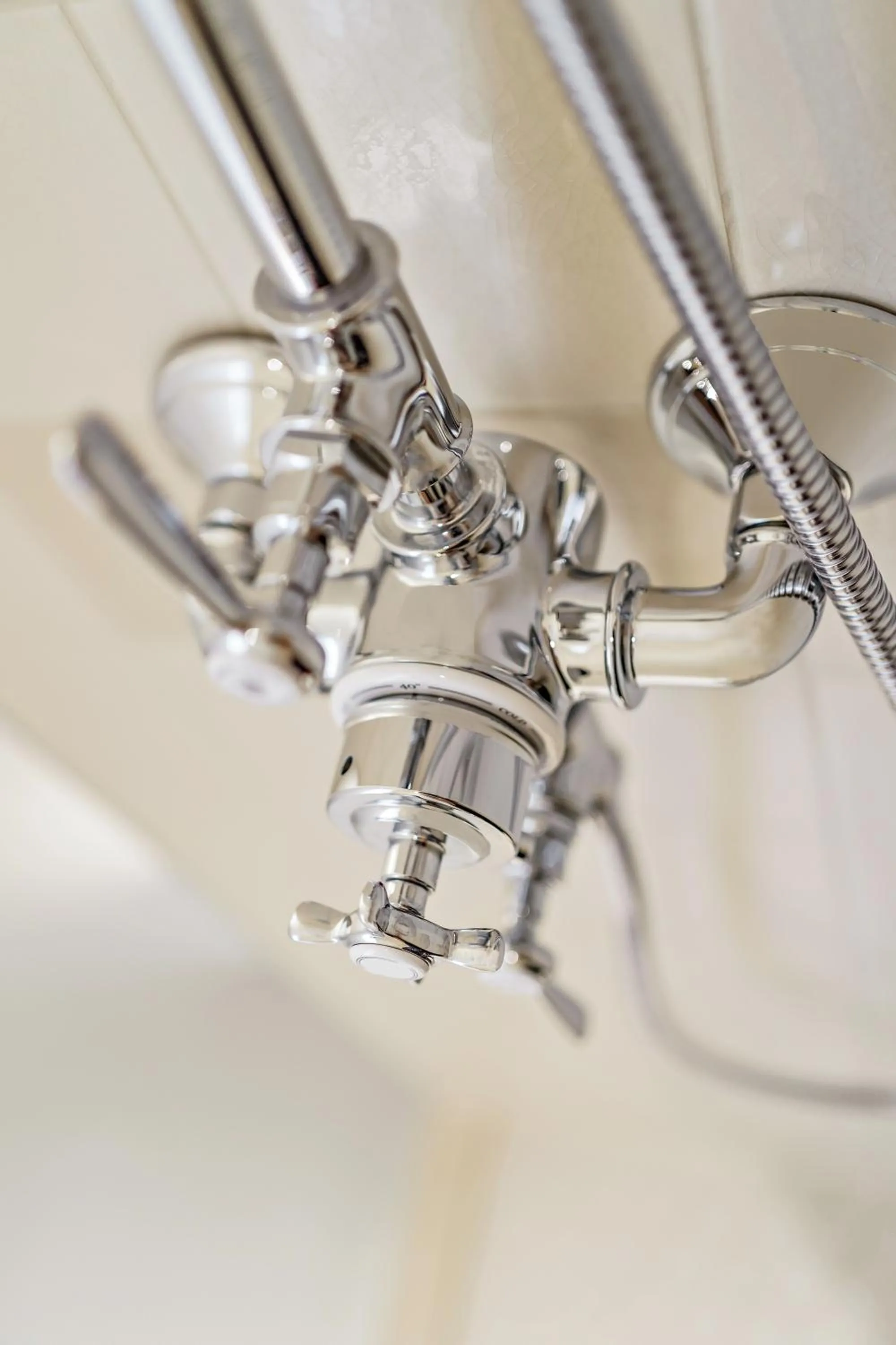 Shower in BLUME Baden Hotel & Restaurant