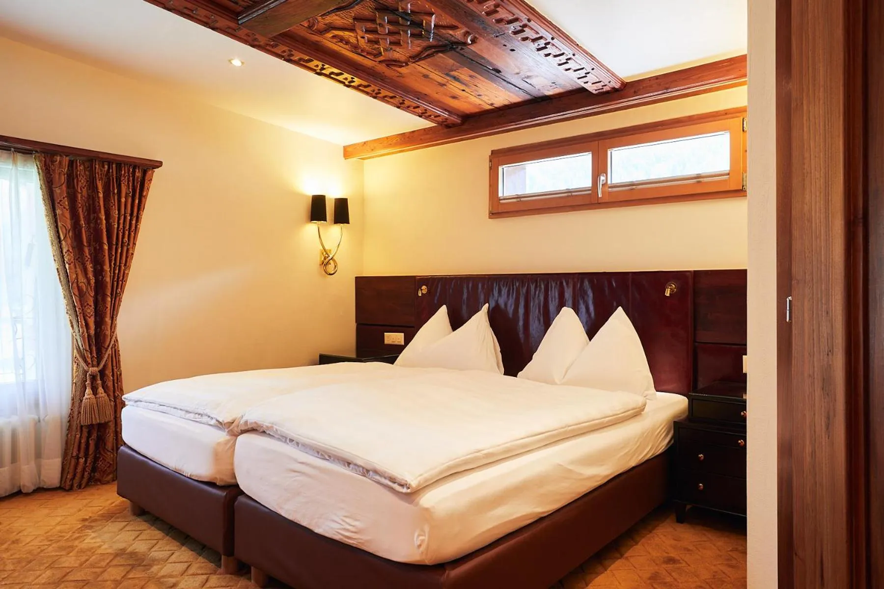 Bed in Resort Hotel Alex Zermatt