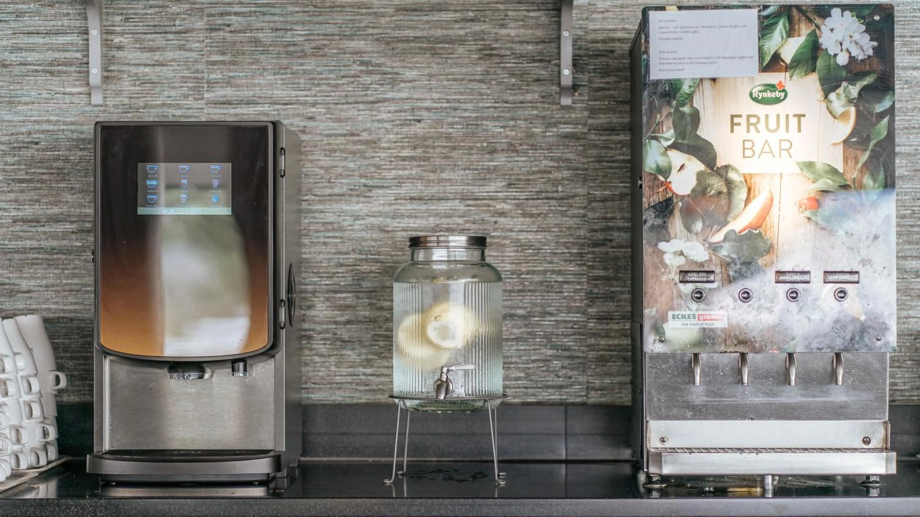 Restaurant/places to eat in Apple Hotel & Konferens Göteborg