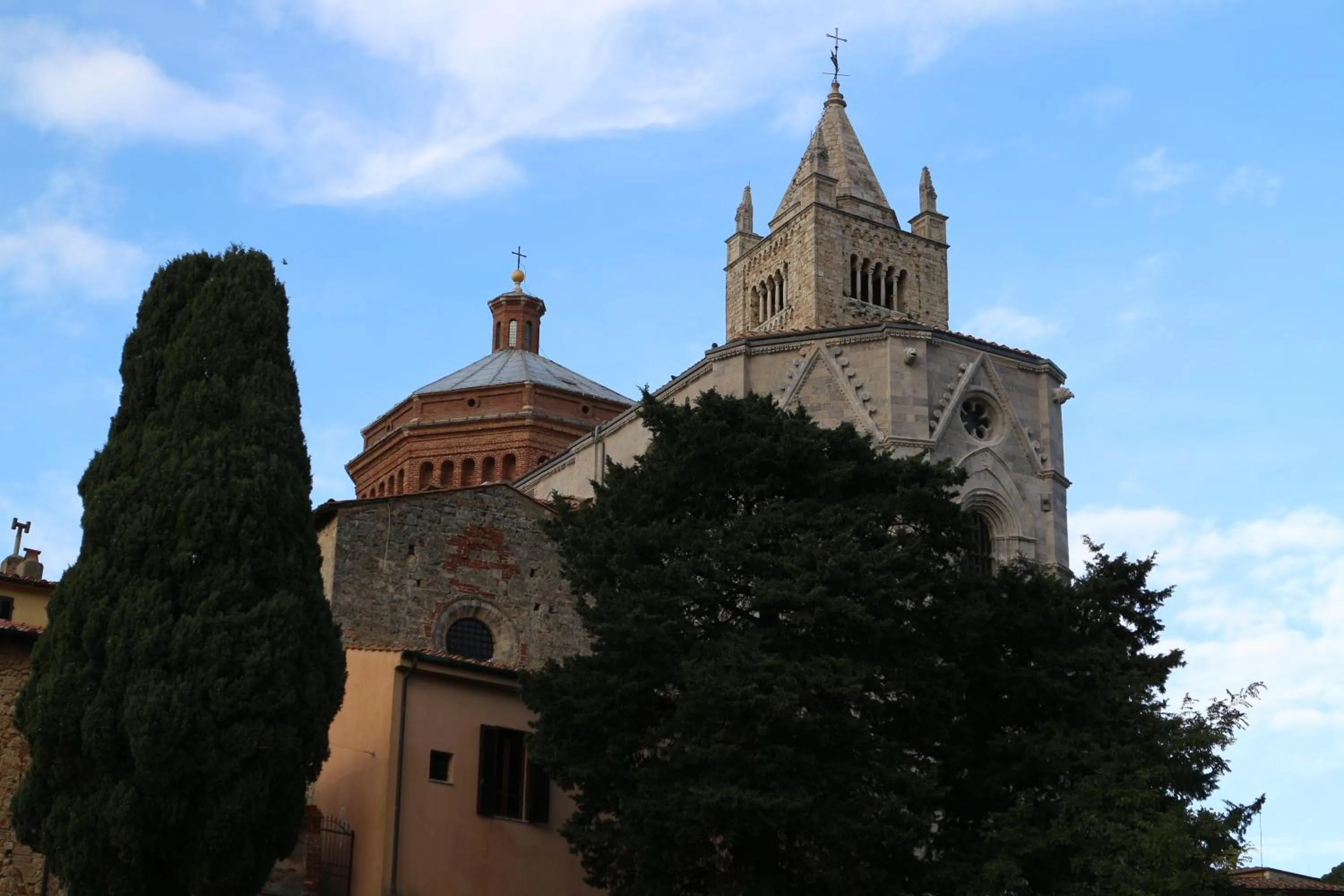 Nearby landmark in AL 32 B&B