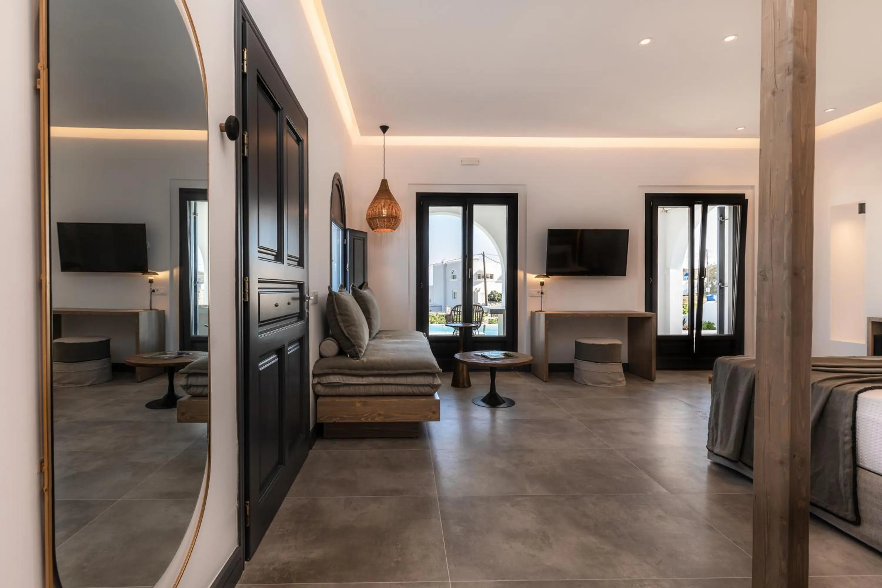 Photo of the whole room in Vineyard Exclusive Suites