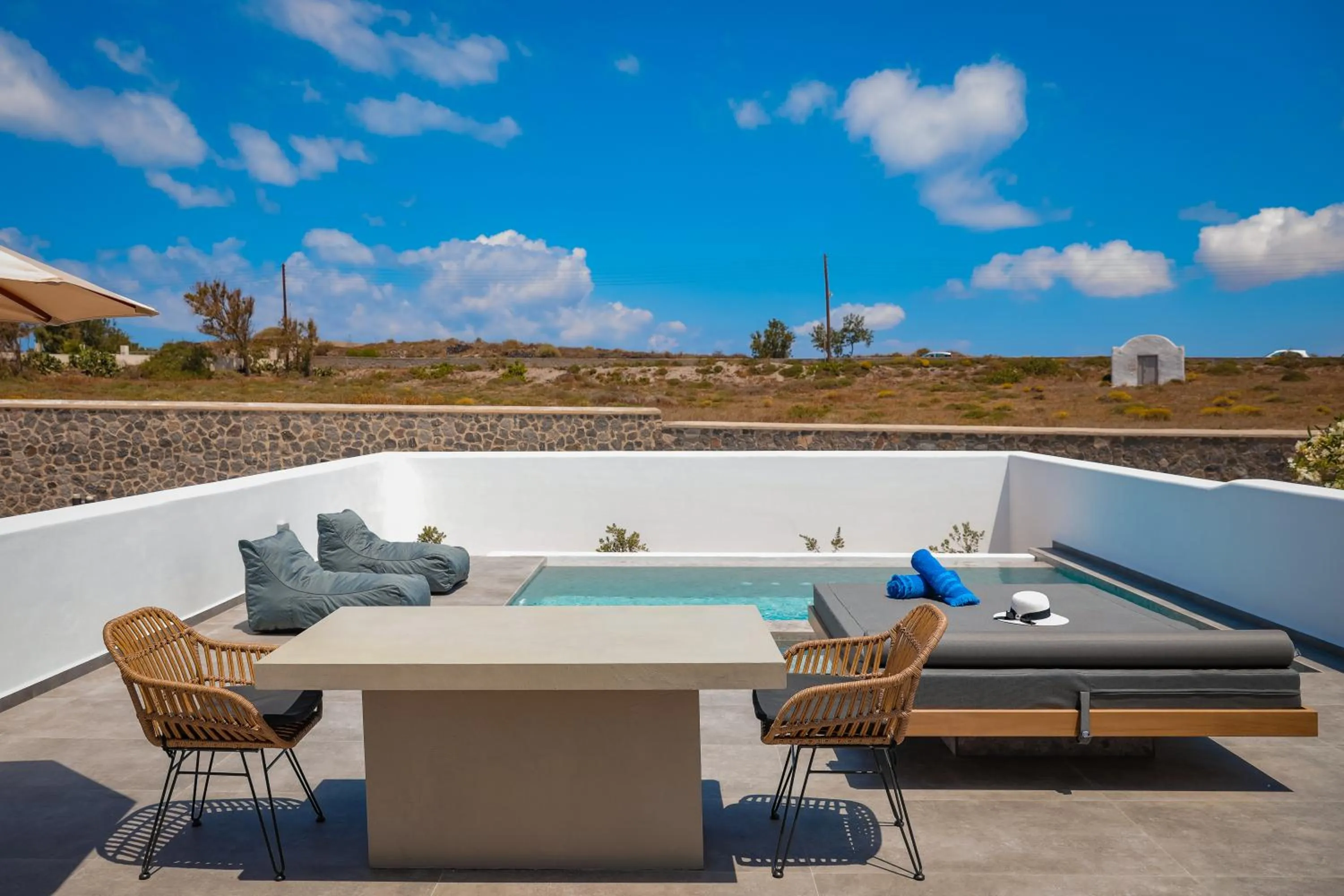 Day in Vineyard Exclusive Suites