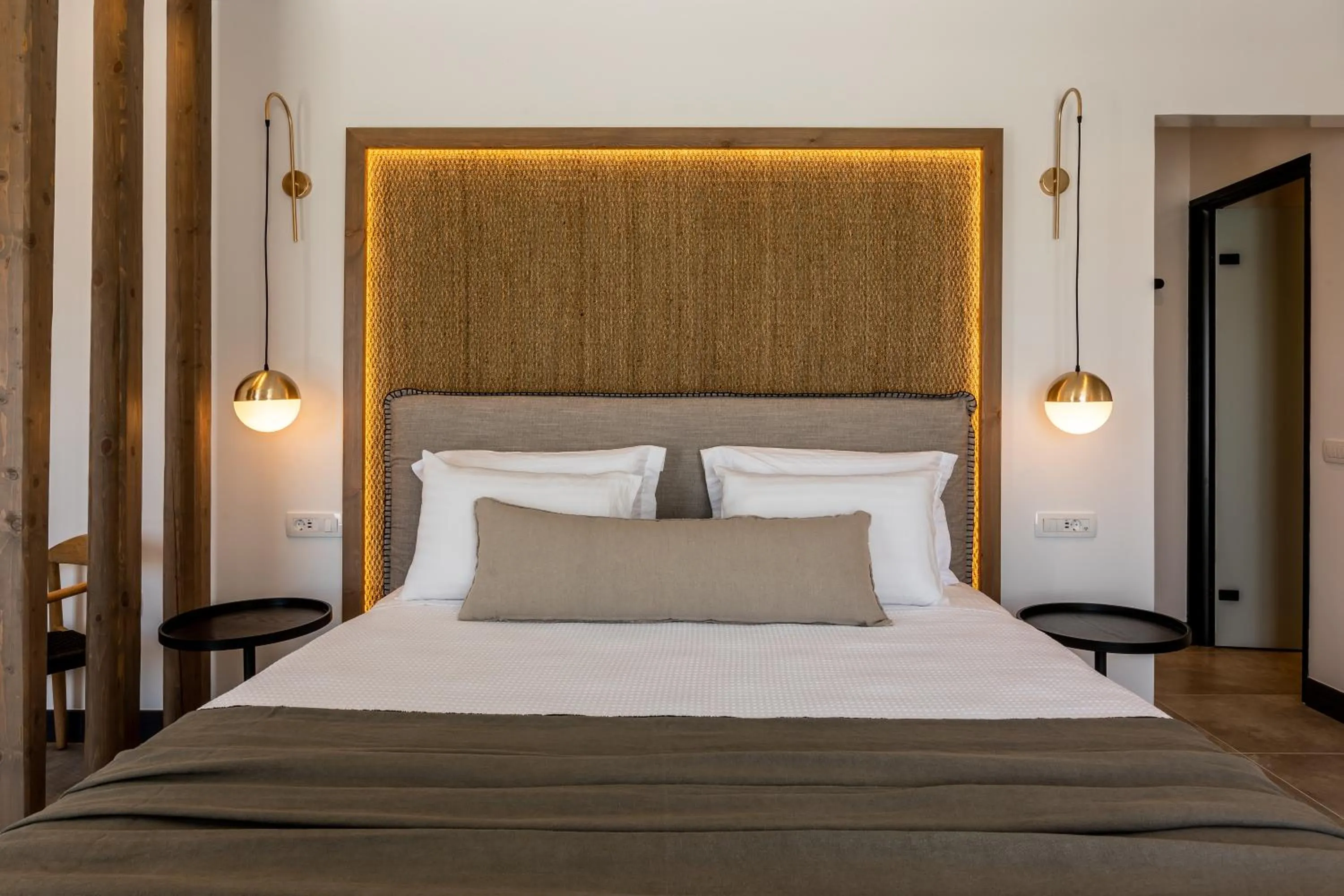 Bed in Vineyard Exclusive Suites