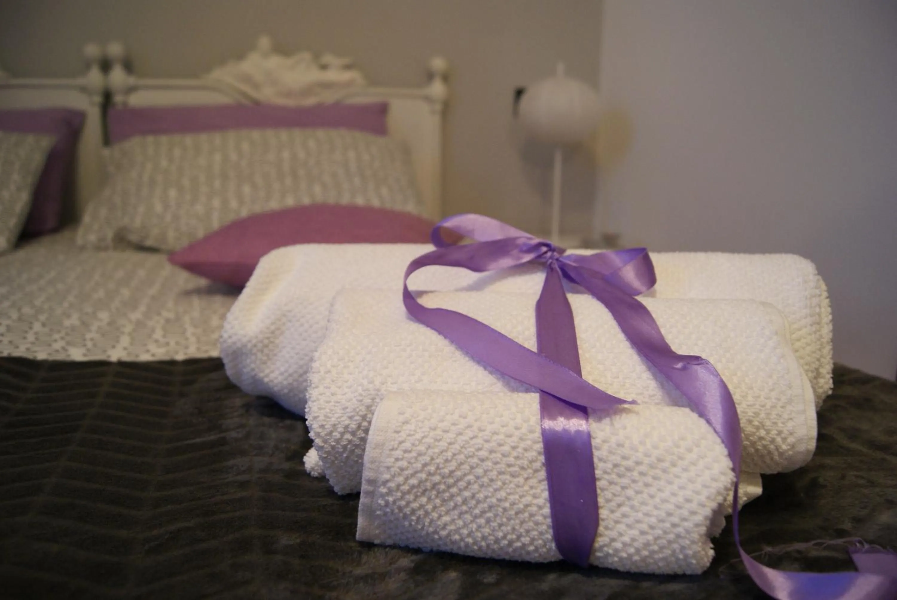 Decorative detail, Bed in Alma Nua