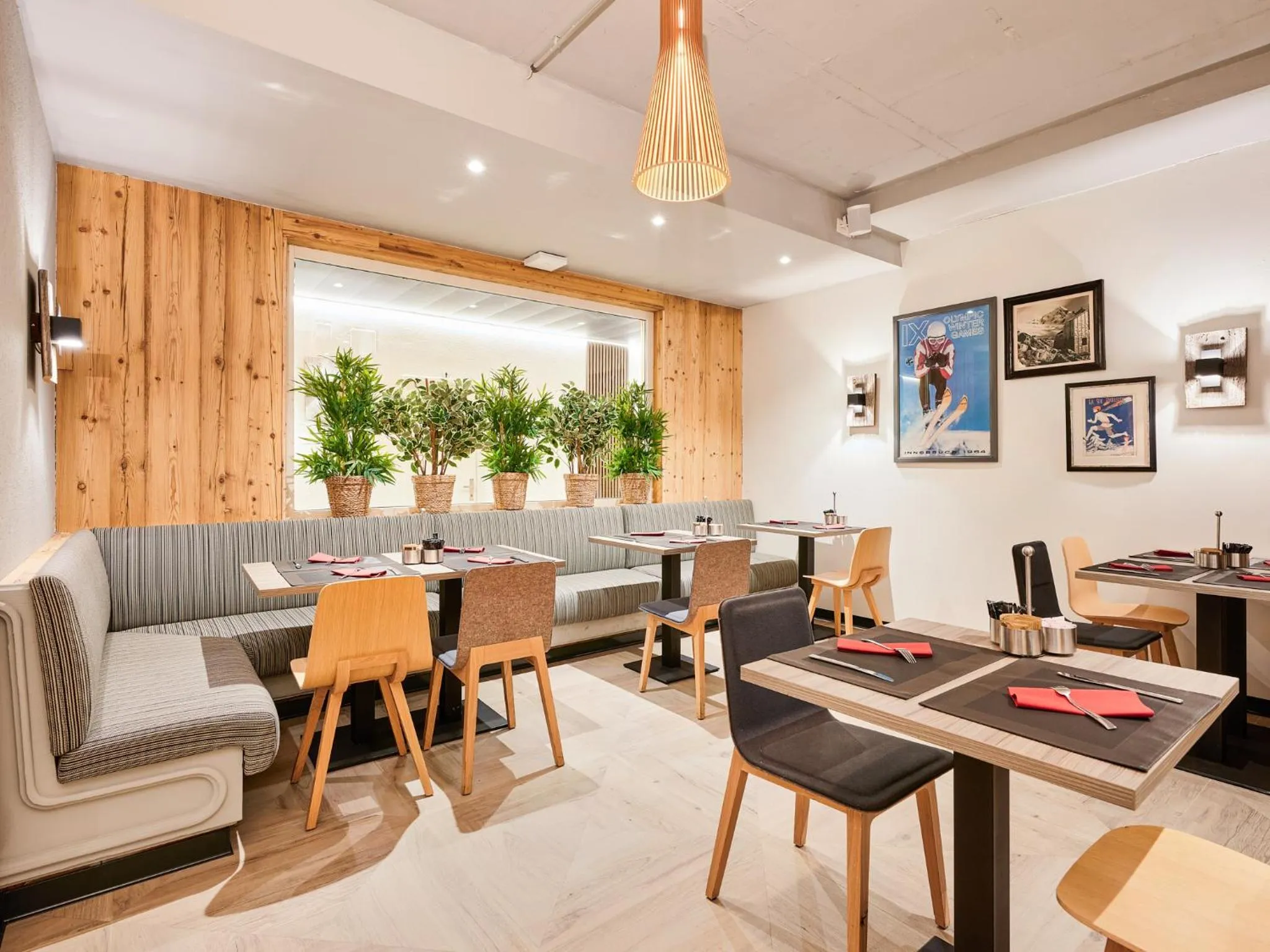 Breakfast in Hotel Ambassador Zermatt