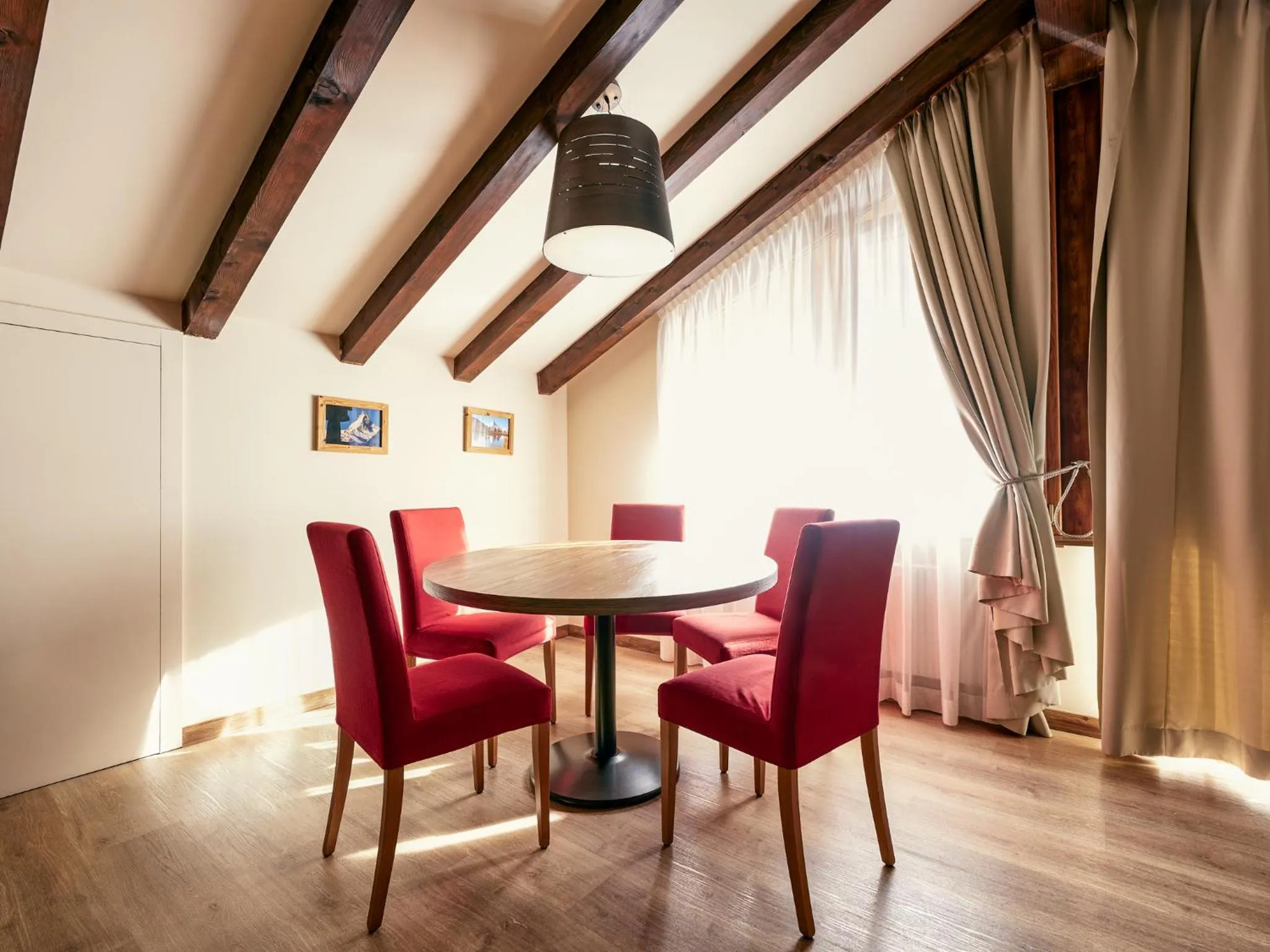 Living room in Hotel Ambassador Zermatt