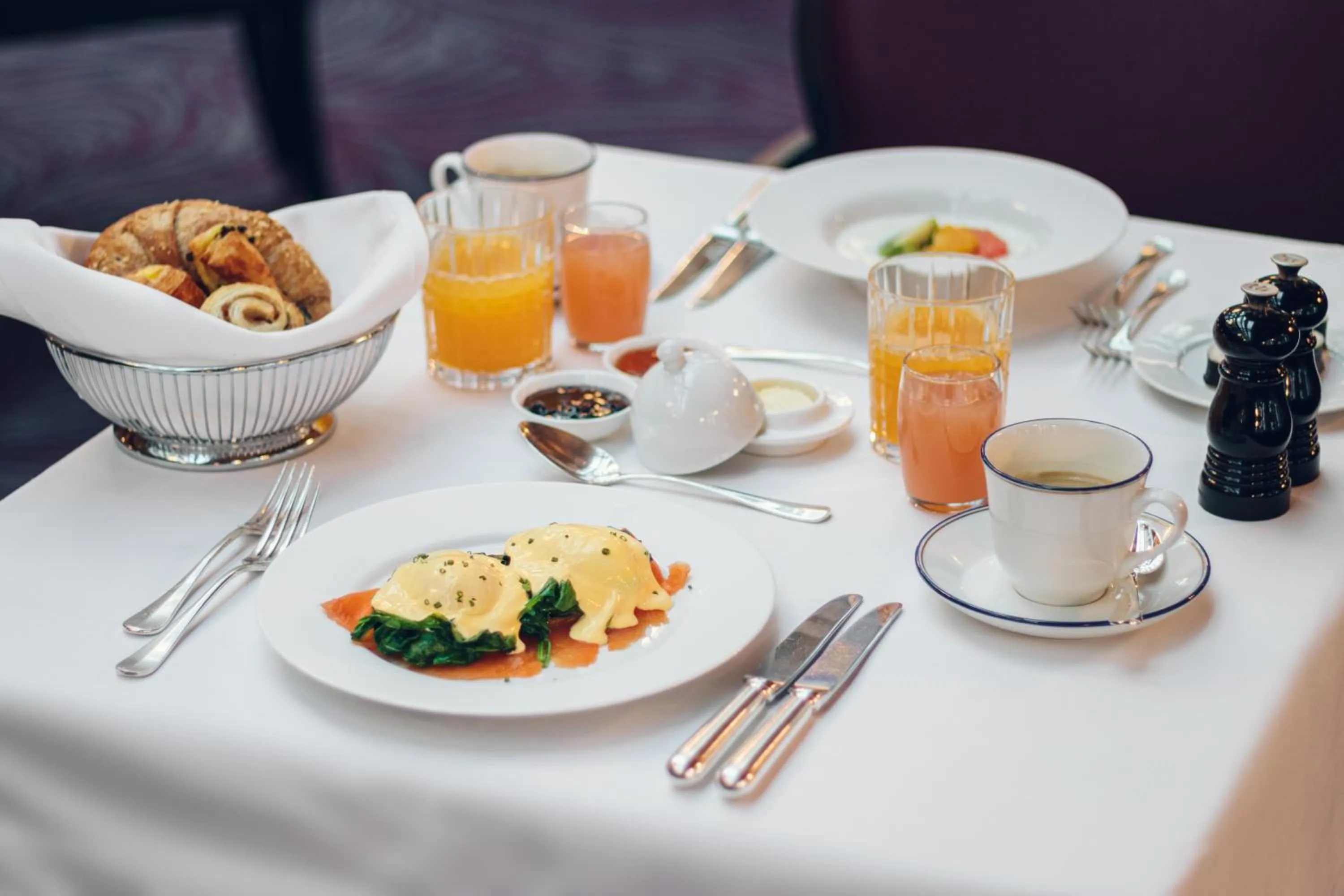 Food and drinks in Grand Hotel Zermatterhof