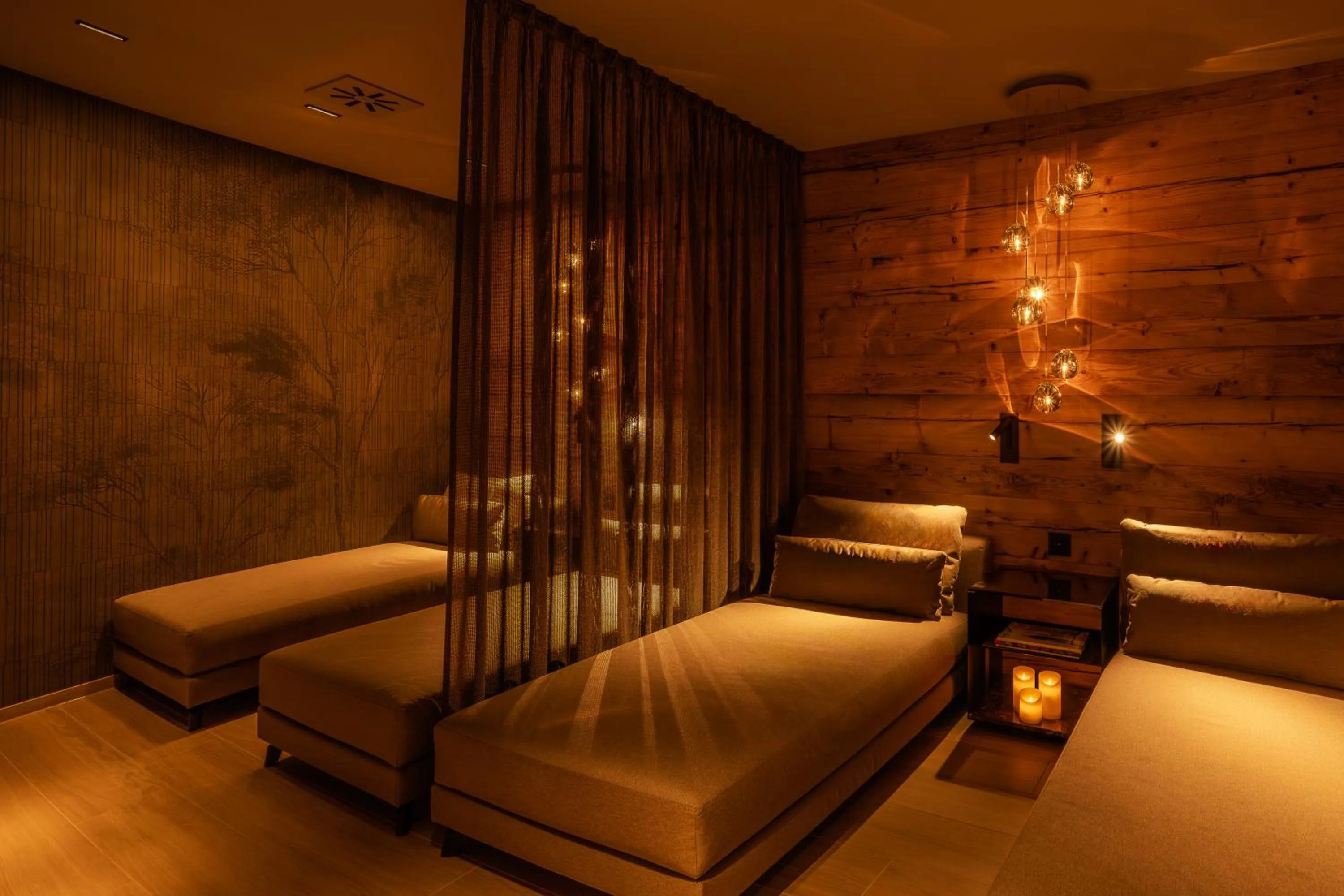 Spa and wellness centre/facilities, Bed in Grand Hotel Zermatterhof