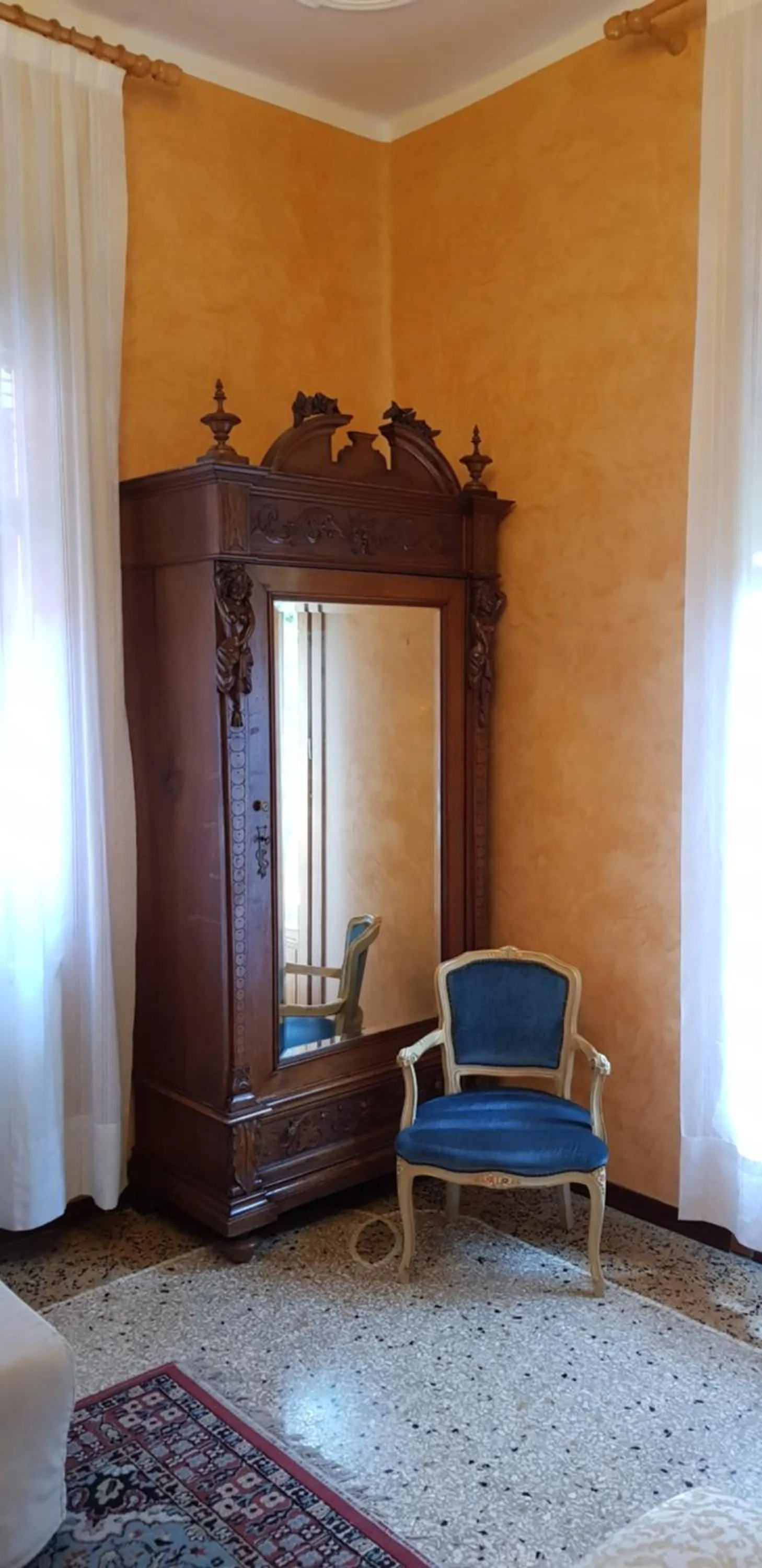 Photo of the whole room in BB Venezia