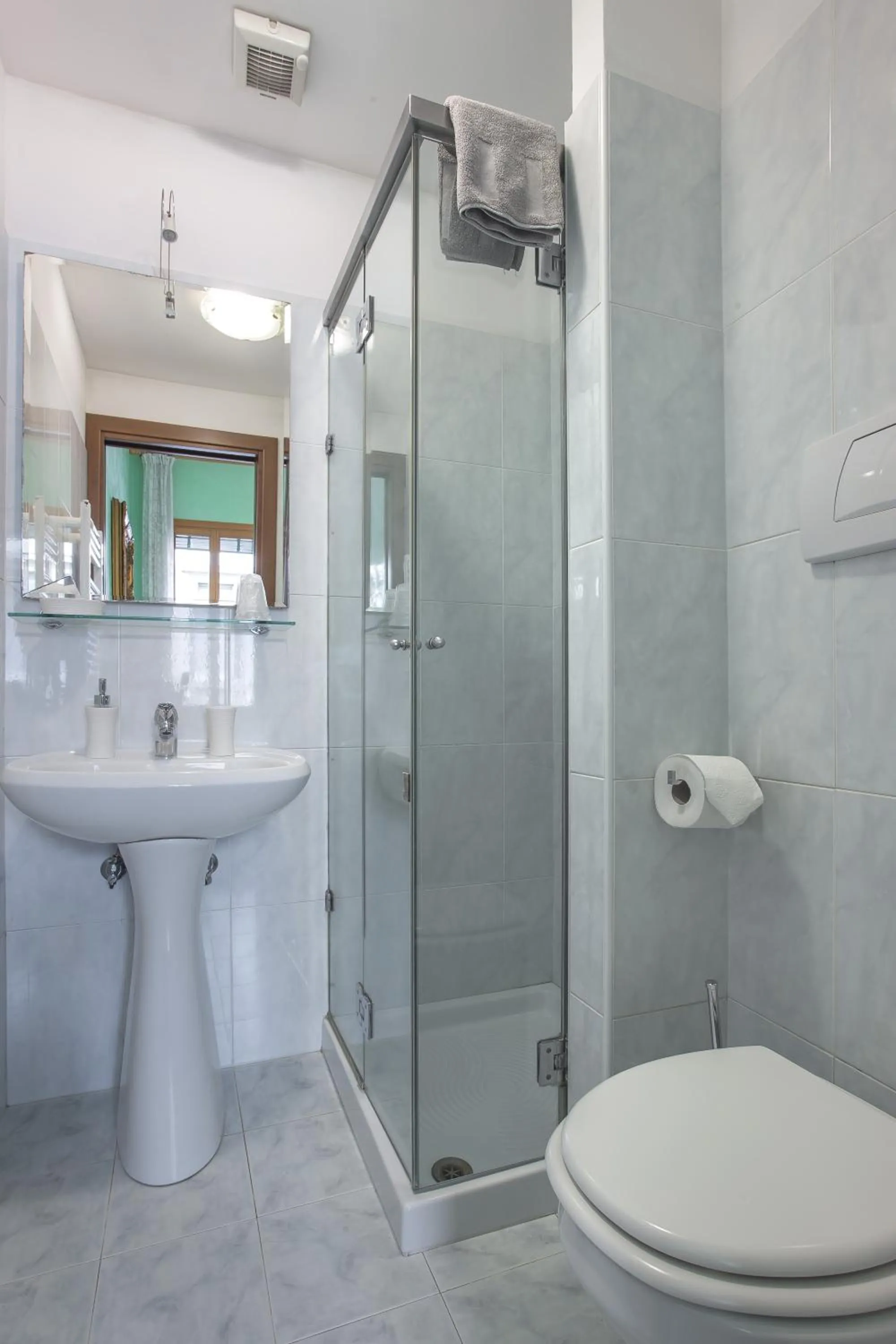 Shower in BB Venezia