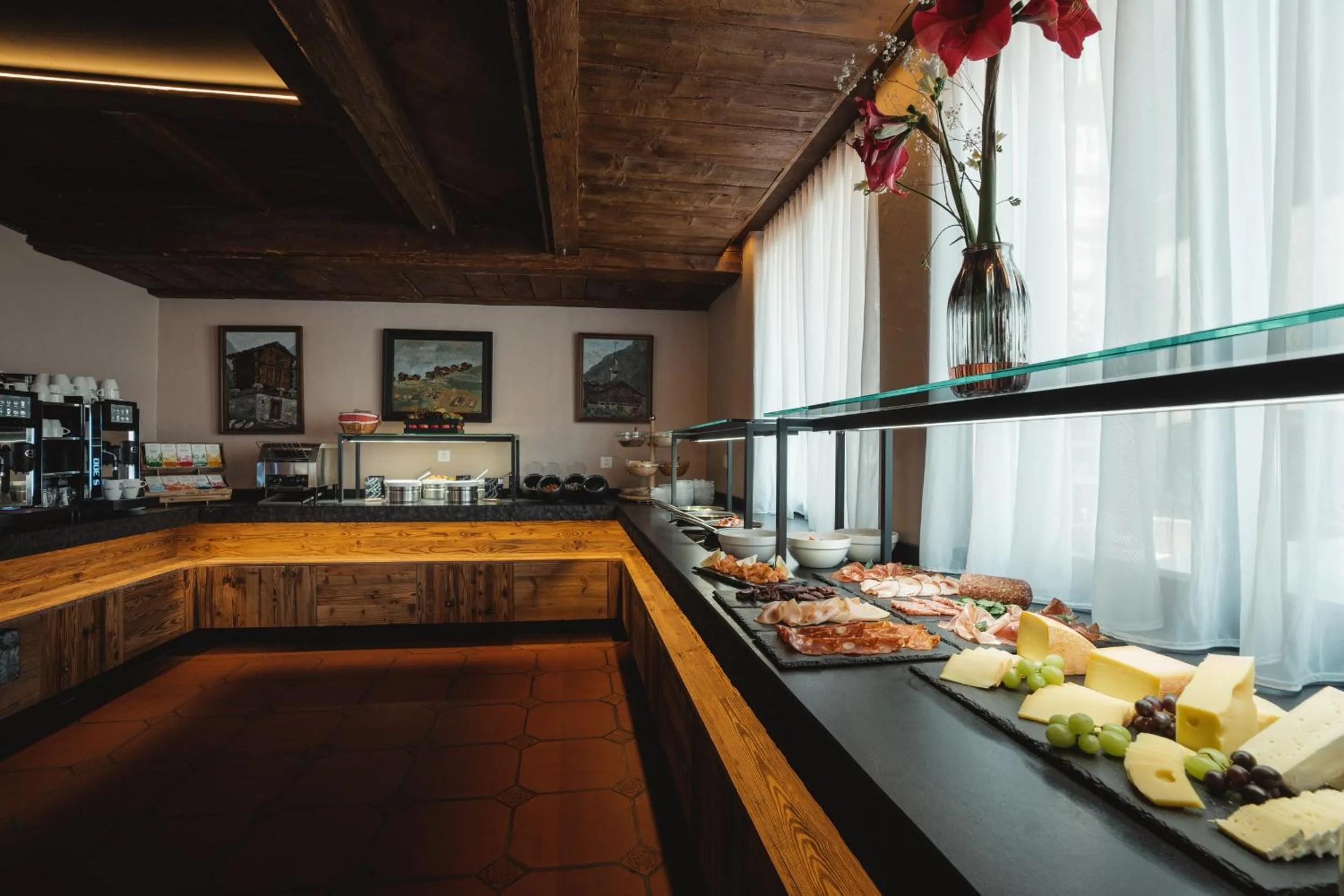 Breakfast in Alpen Resort & Spa