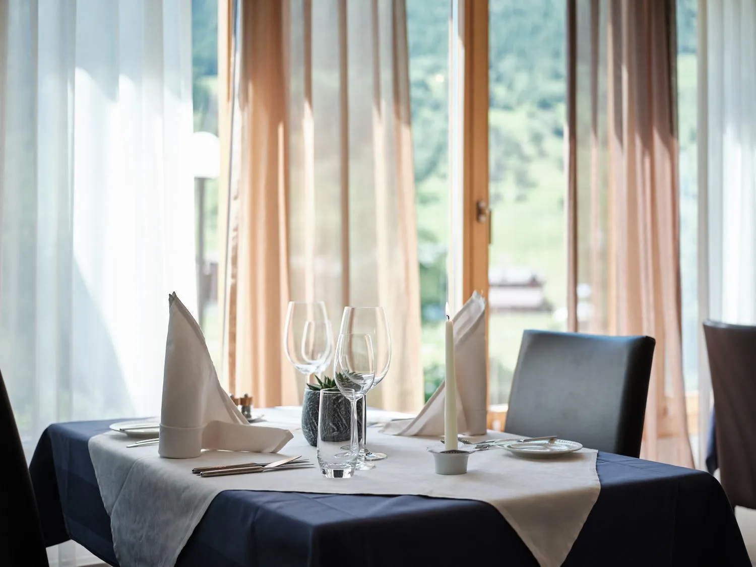 Restaurant/places to eat in Hotel Hubertus