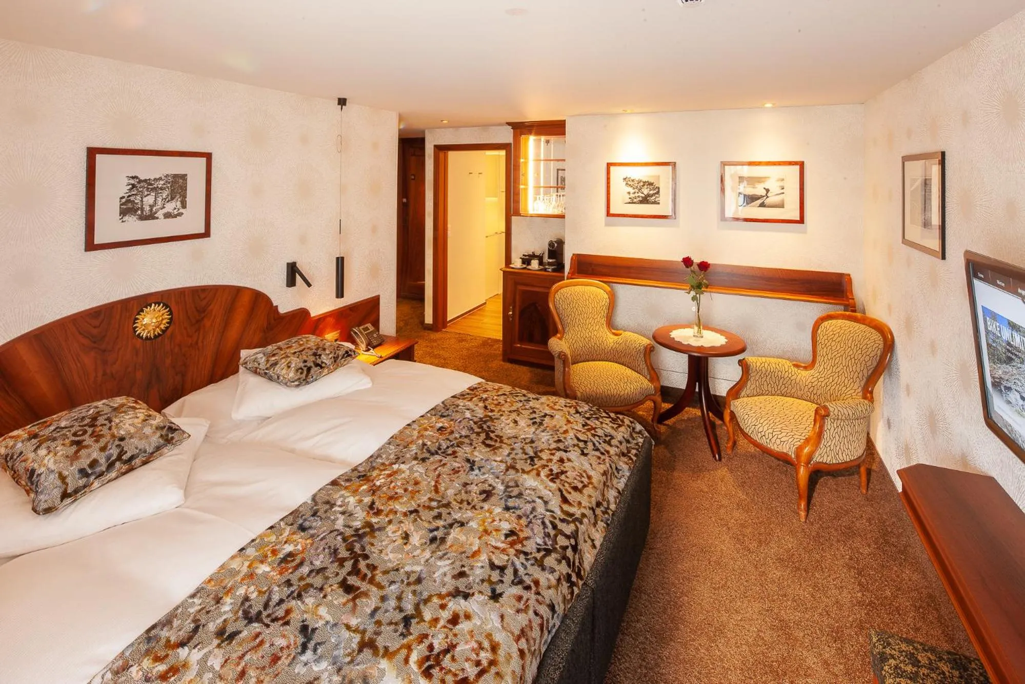 Bedroom, Bed in Hotel Sonne