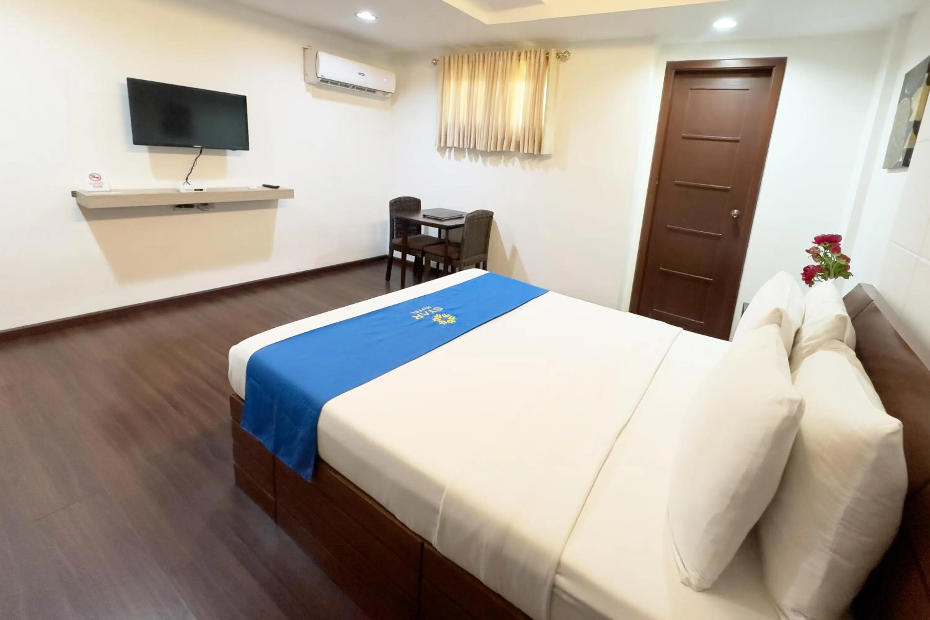 Bed in Star Hotel Davao