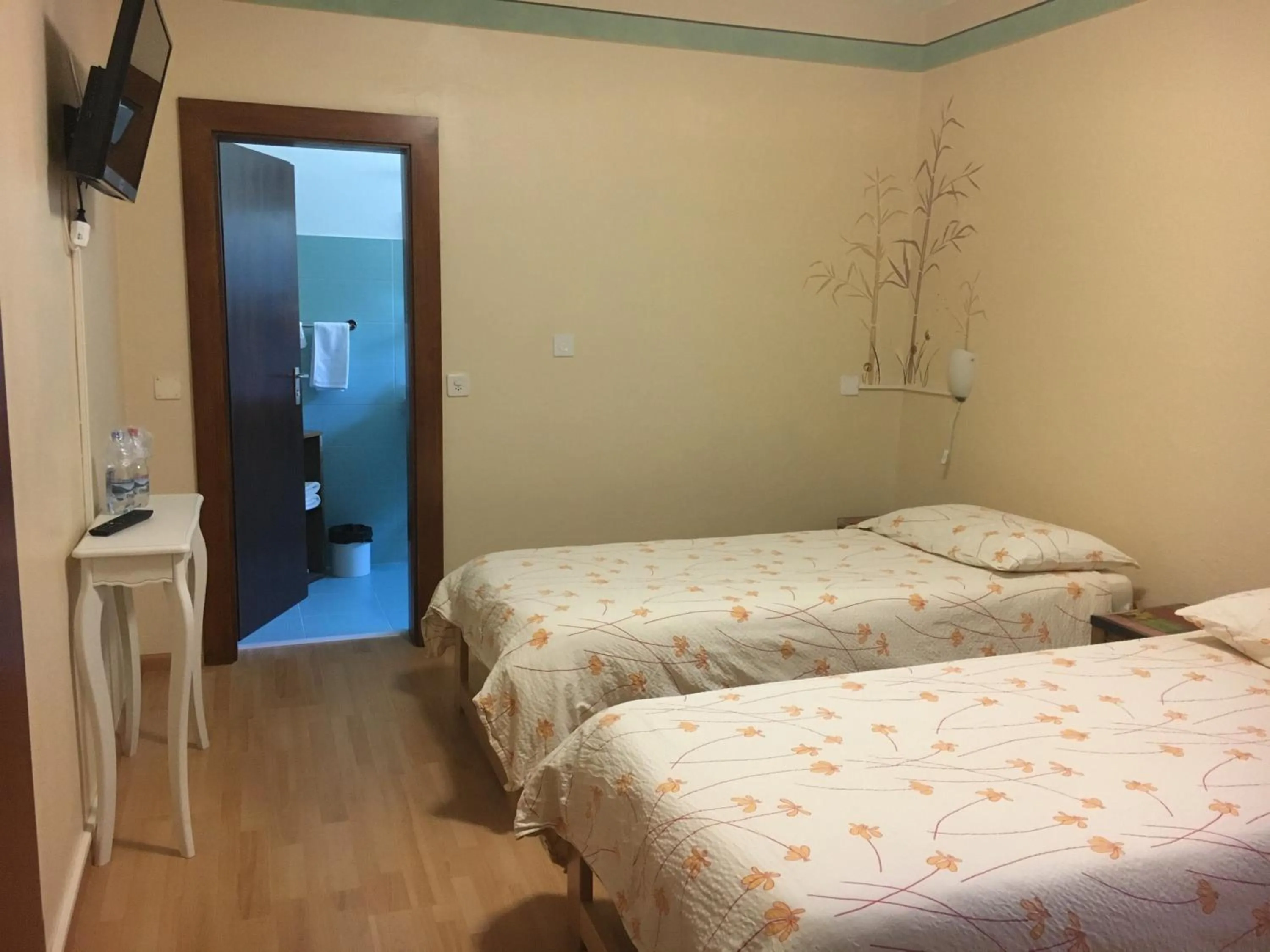 TV and multimedia, Bed in Hotel Ristorante Baldi