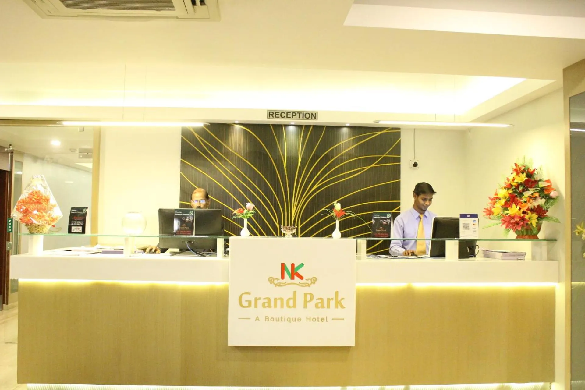 Lobby or reception in Hotel Nk Grand Park Airport Hotel