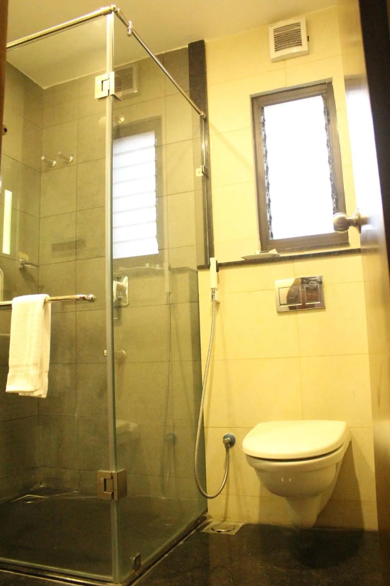 Bathroom in Hotel Nk Grand Park Airport Hotel