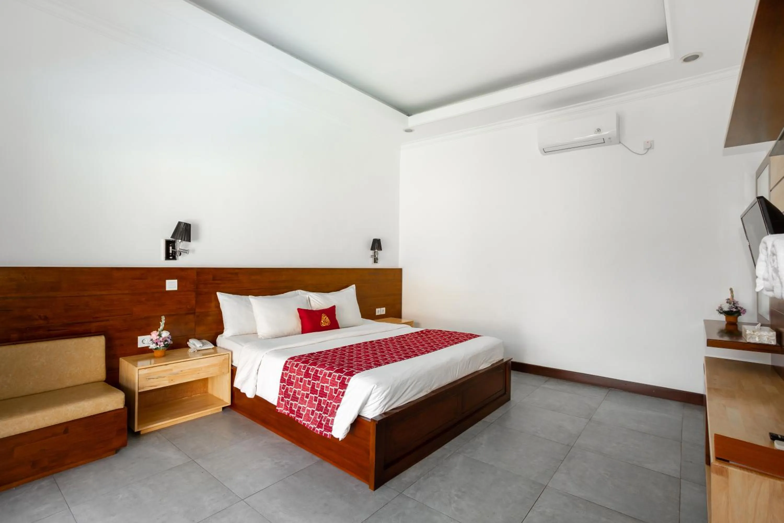 Bed in Paisa Villa Seminyak