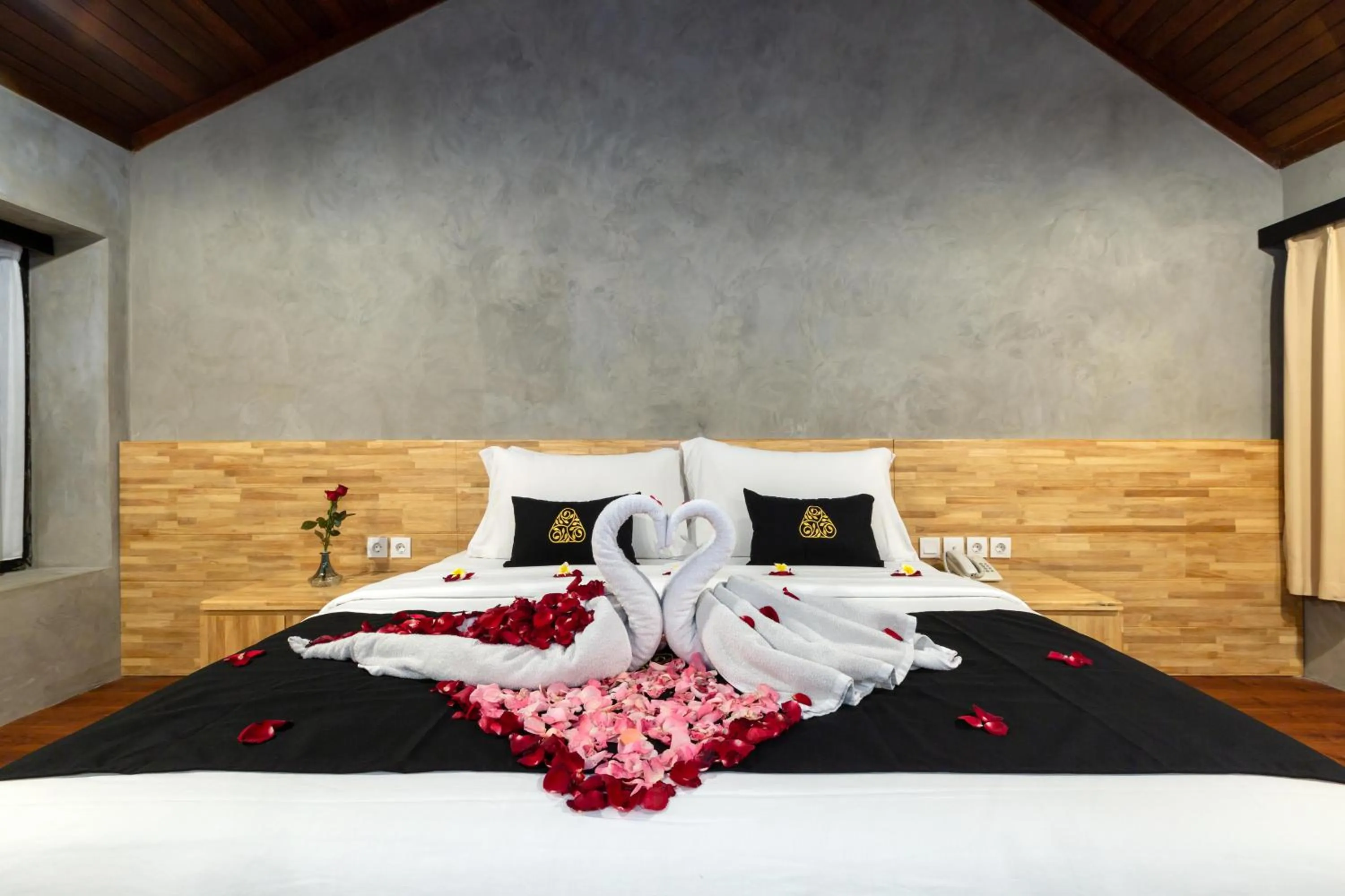 Bed in Paisa Villa Seminyak