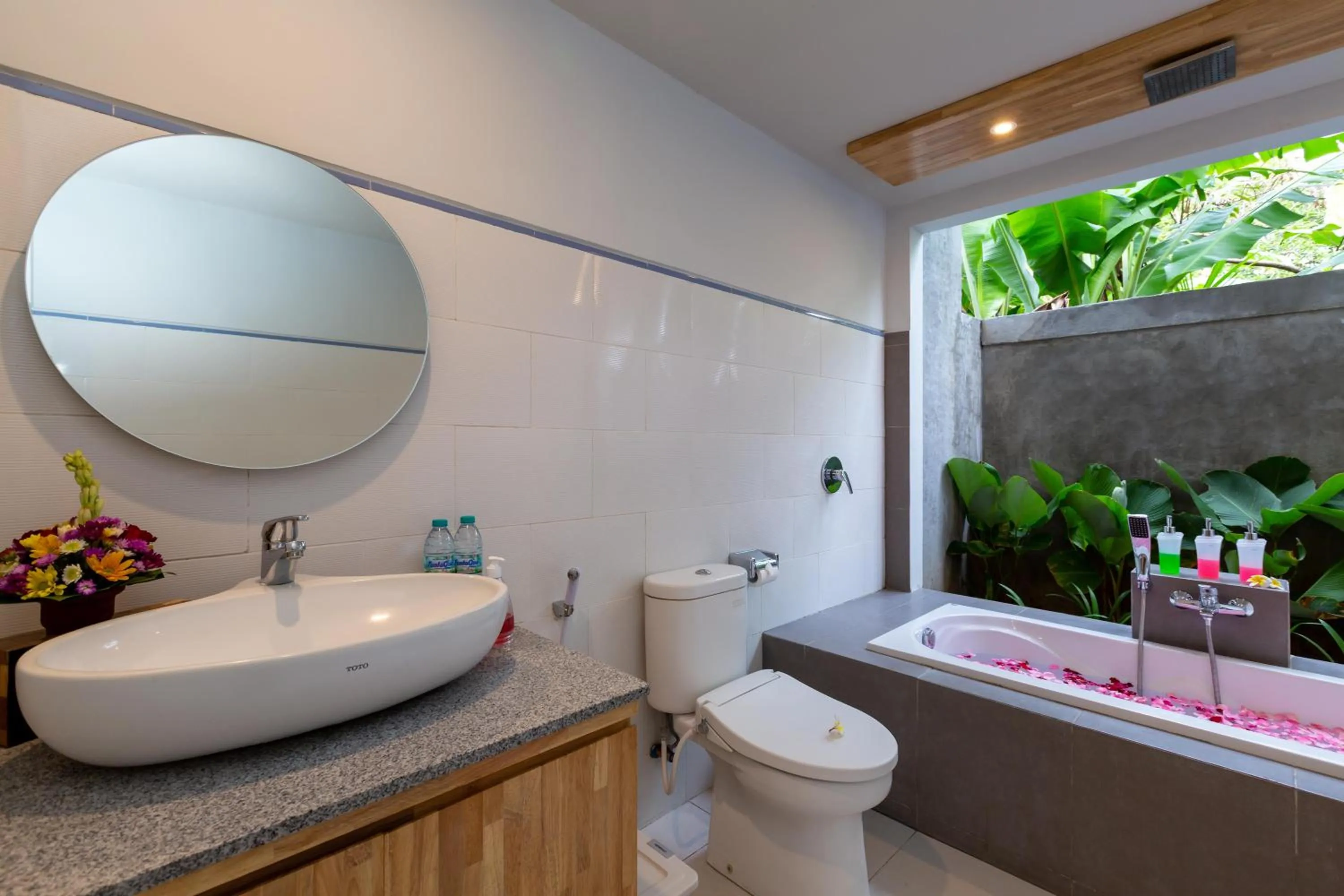 Toilet in Paisa Villa Seminyak