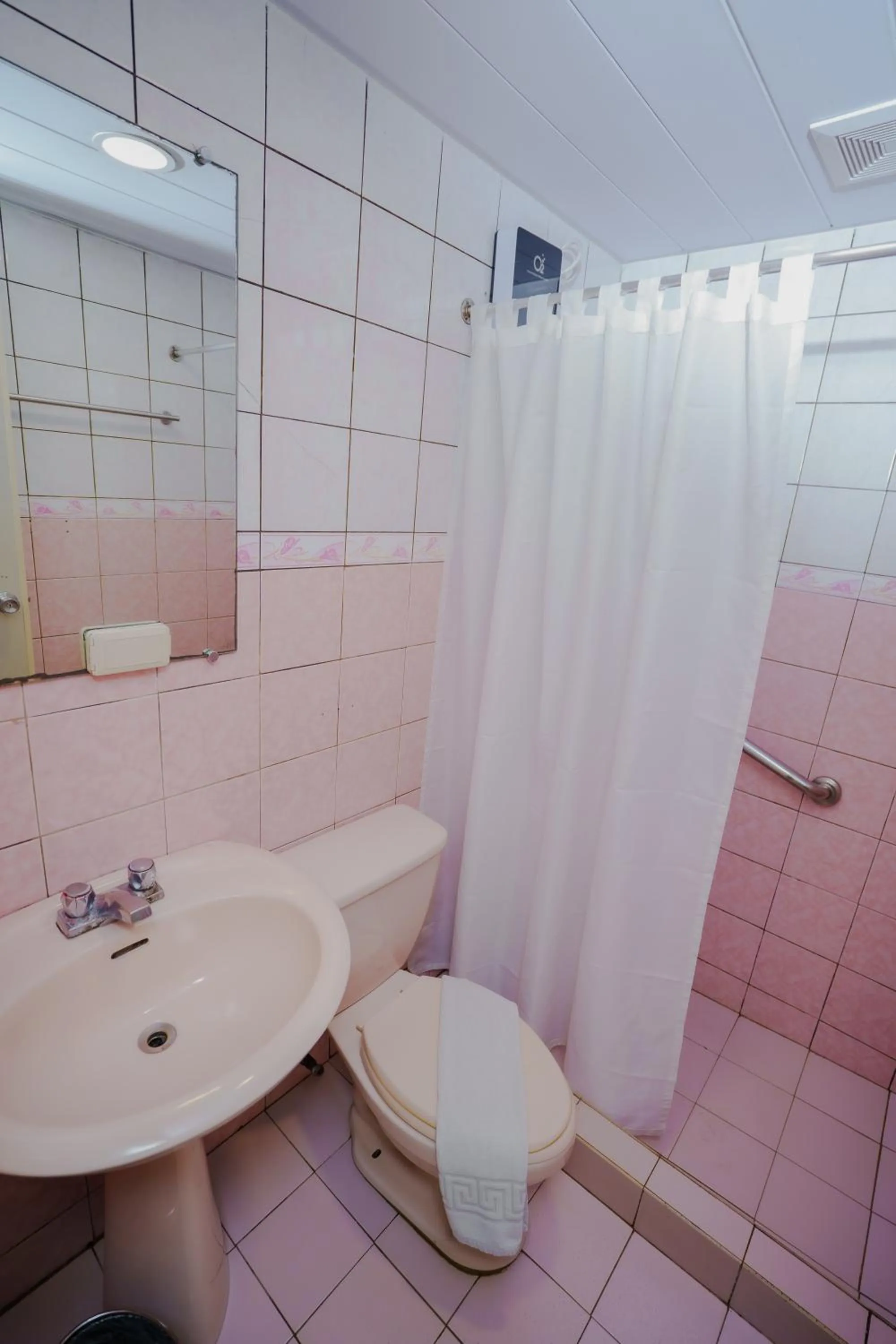 Shower in Venus Parkview Hotel