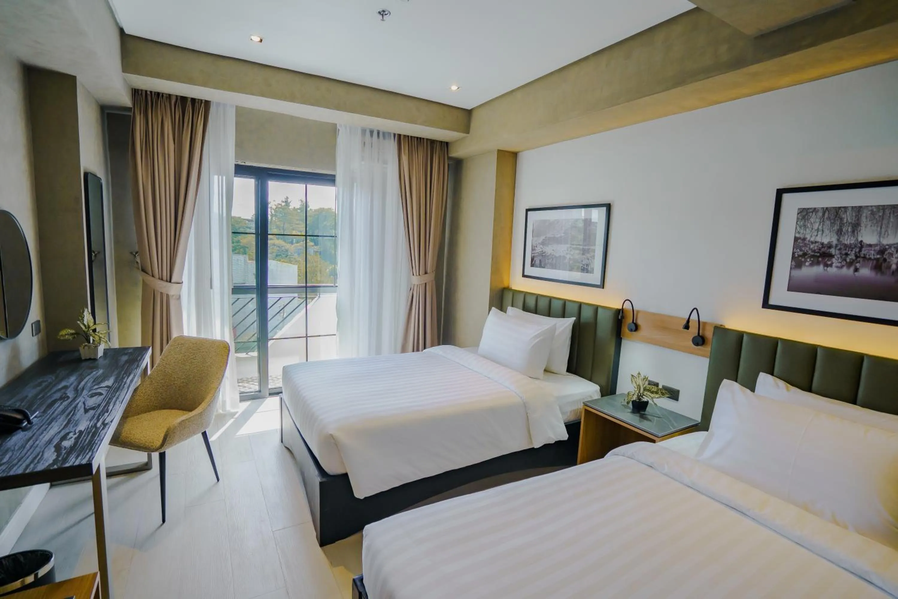 Bedroom, Bed in Venus Parkview Hotel