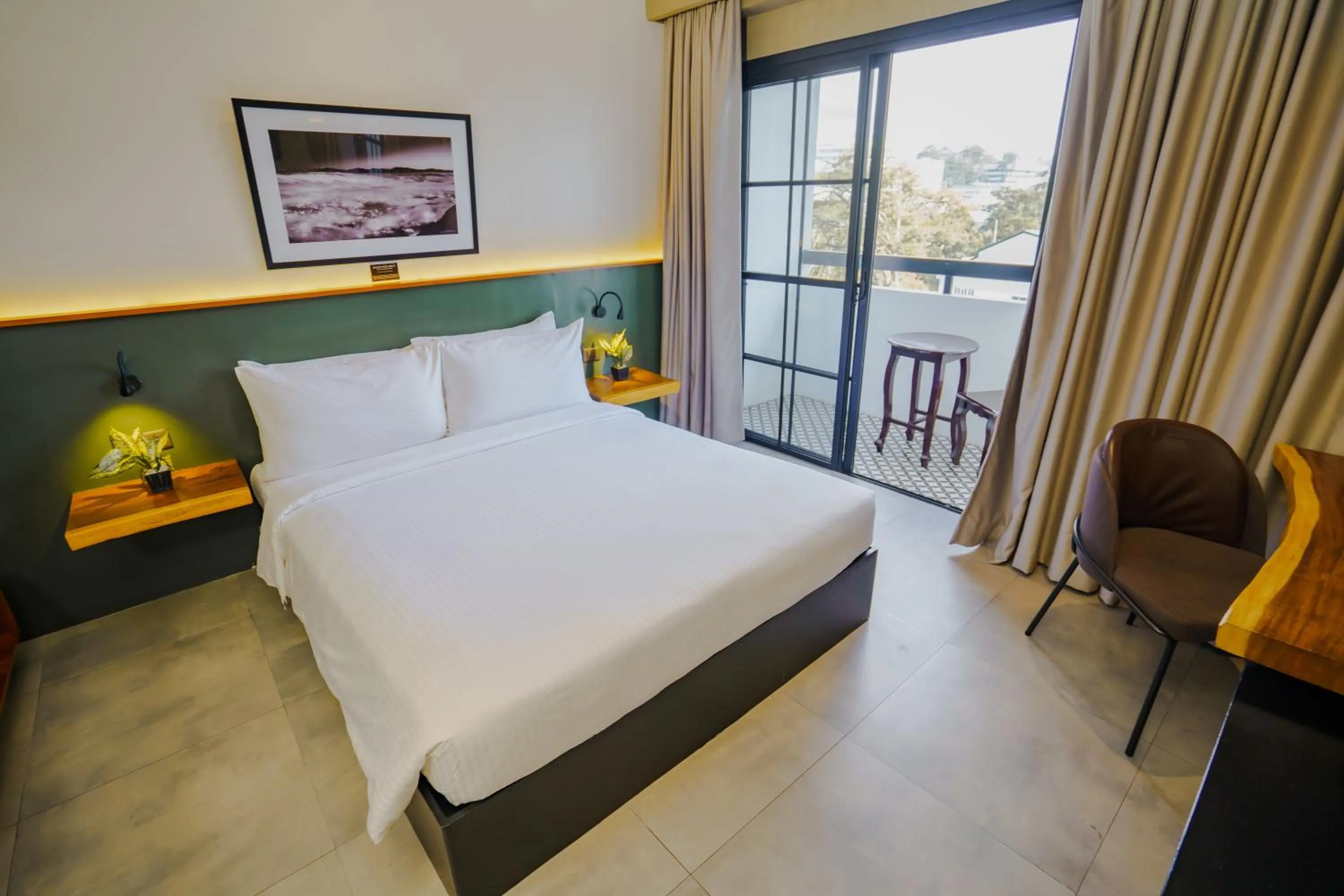 Bedroom, Bed in Venus Parkview Hotel