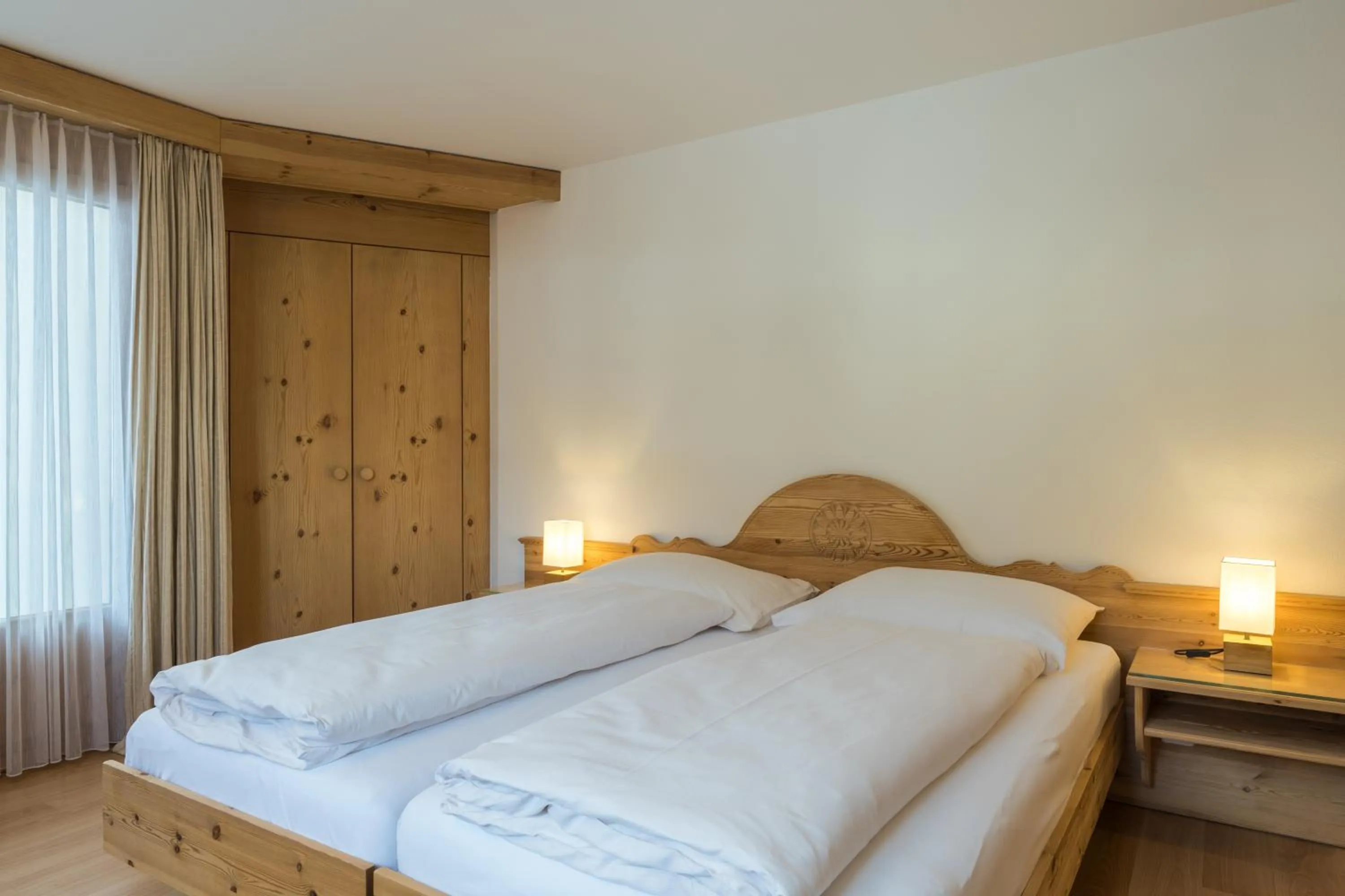 Bed in Hotel Chesa Surlej