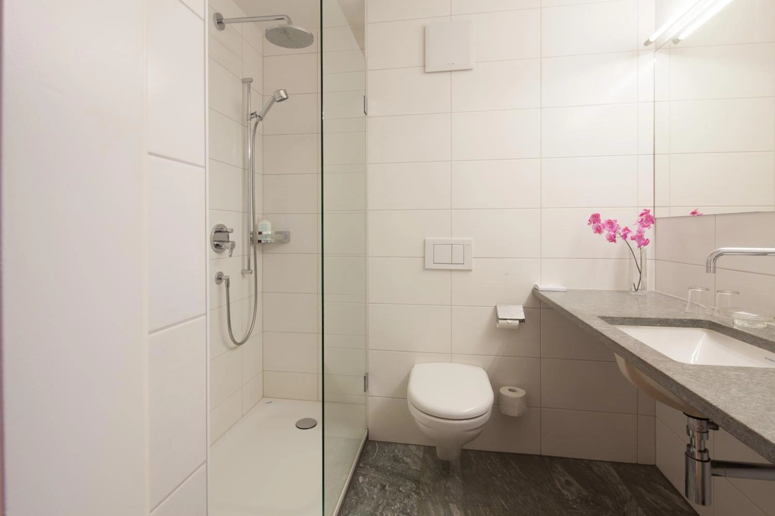 Bathroom in Hotel Chesa Surlej