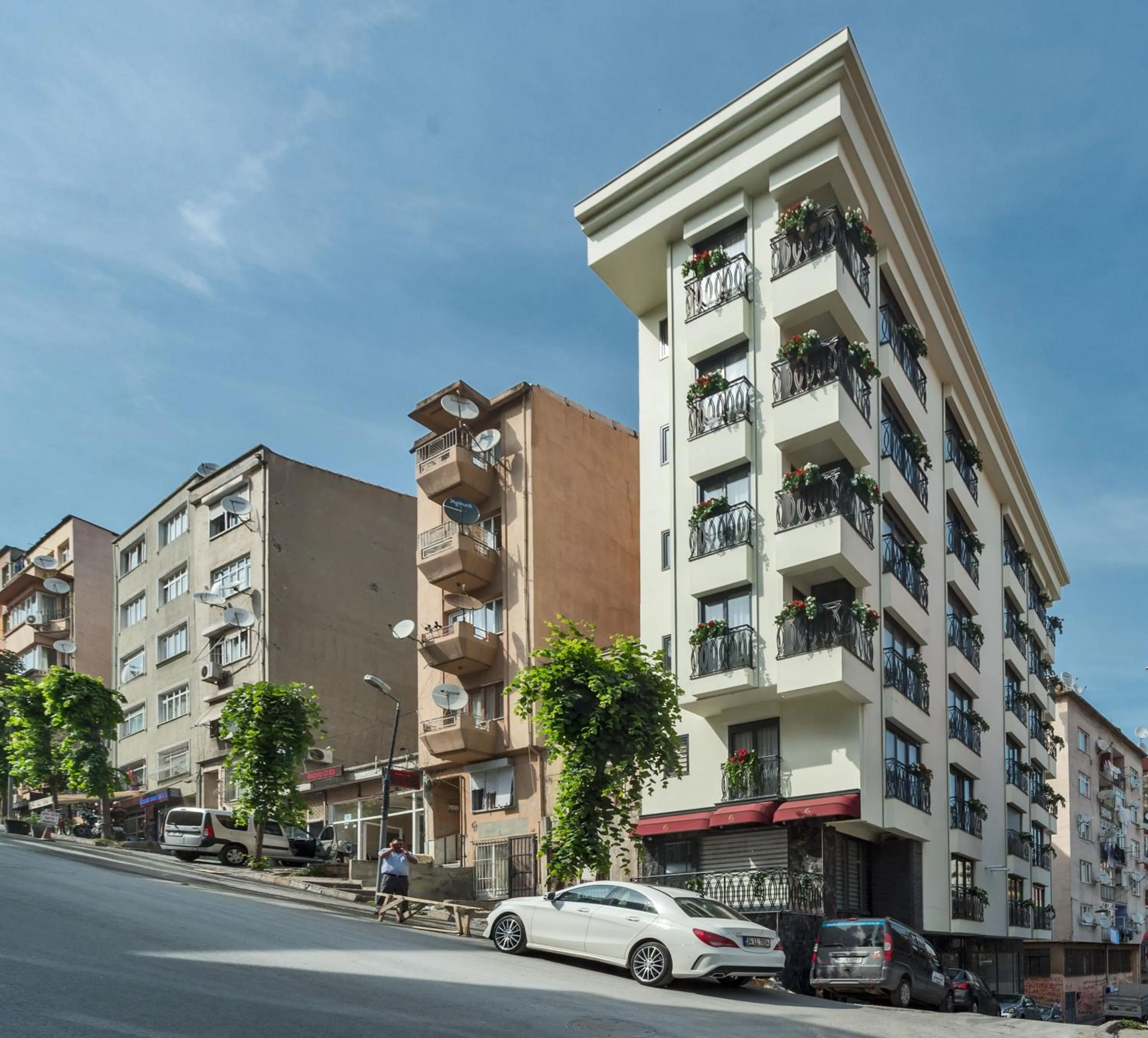 Property building in Gen Suites