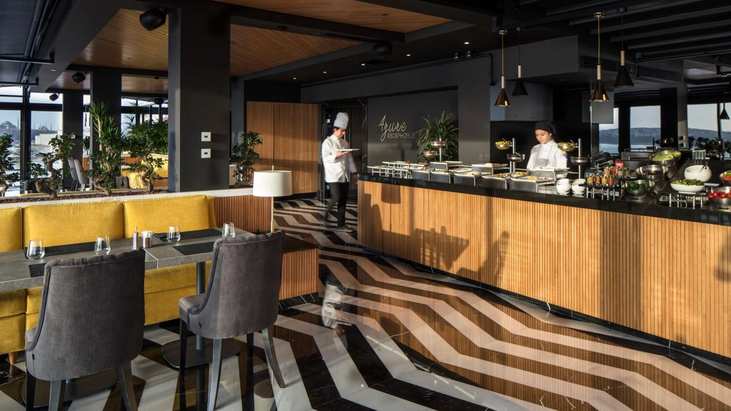 Restaurant/places to eat in Metropolitan Hotels Bosphorus - Special Category