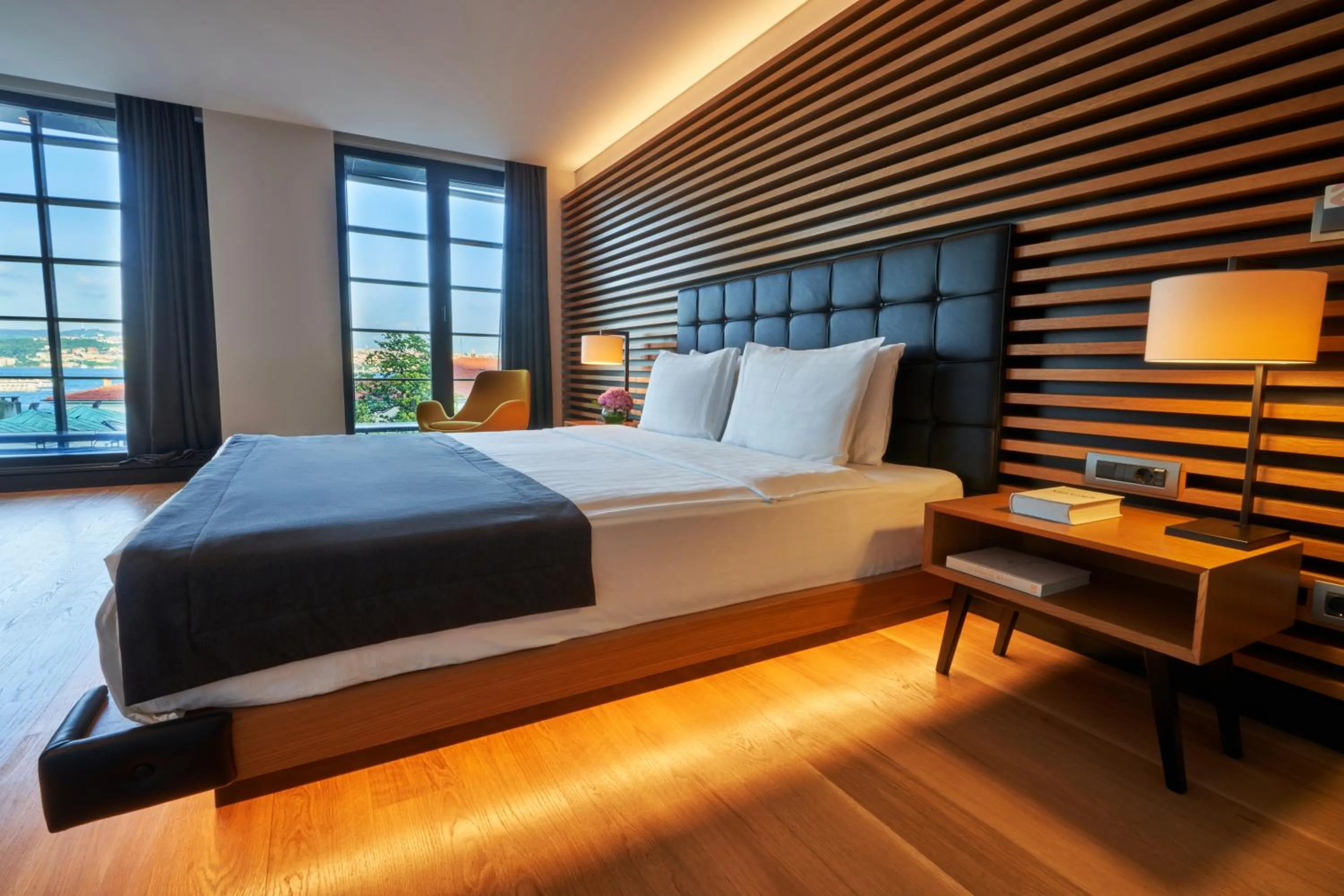 Bedroom, Bed in Metropolitan Hotels Bosphorus - Special Category