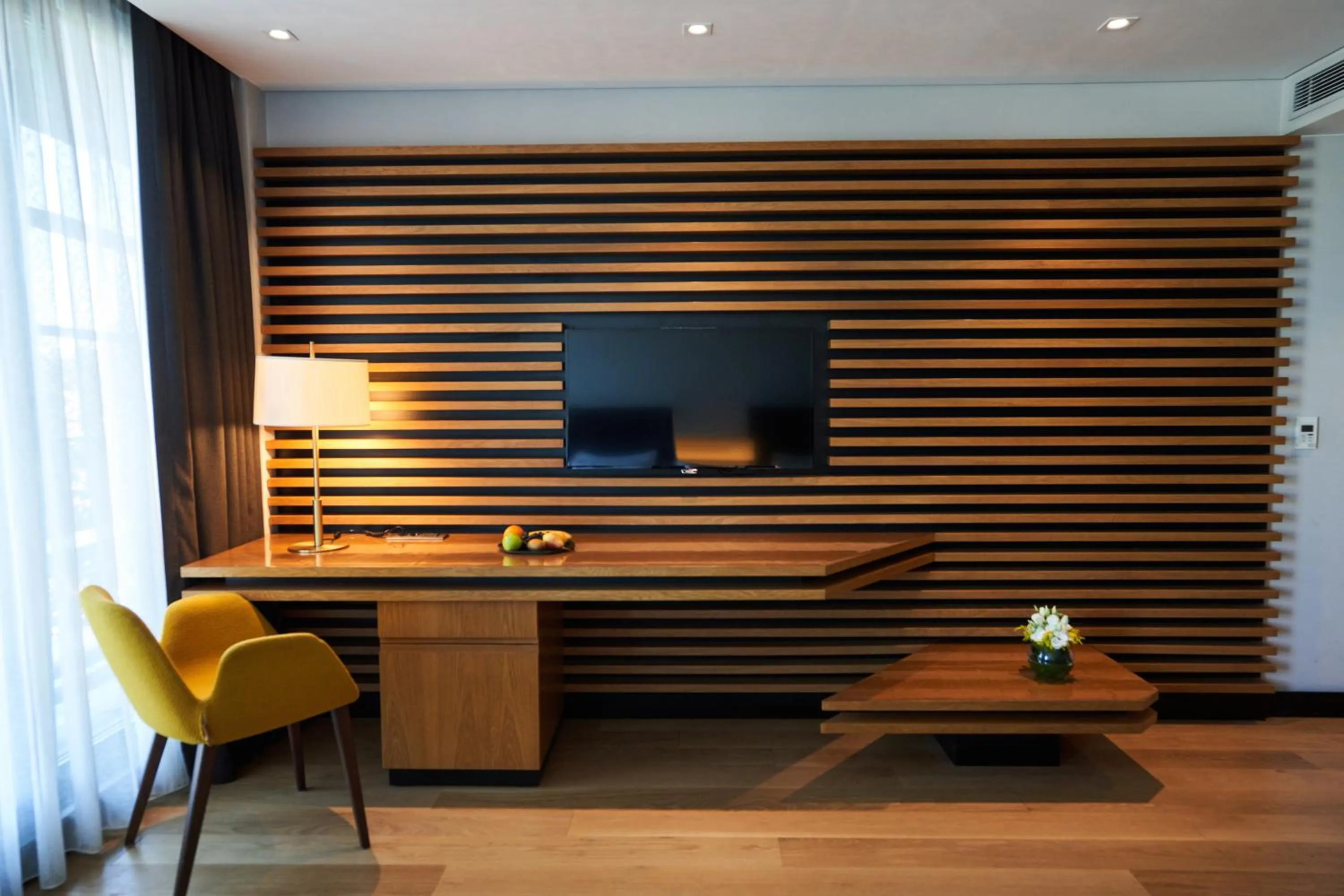 TV and multimedia in Metropolitan Hotels Bosphorus - Special Category