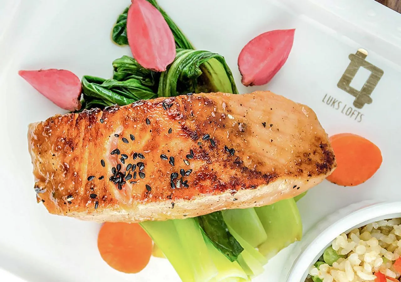 Food in Luks Lofts Hotel & Residences