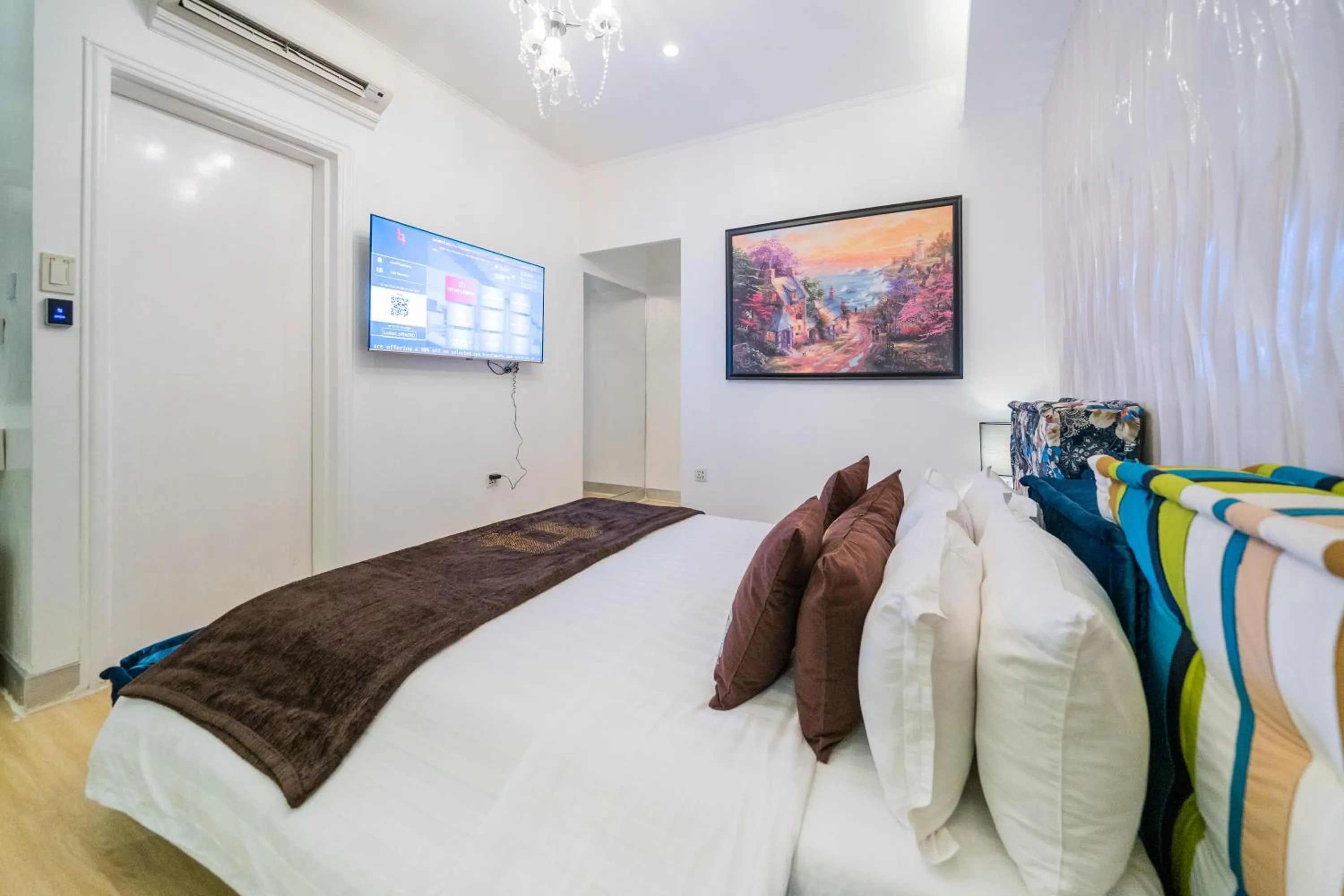 Bed in Luks Lofts Hotel & Residences