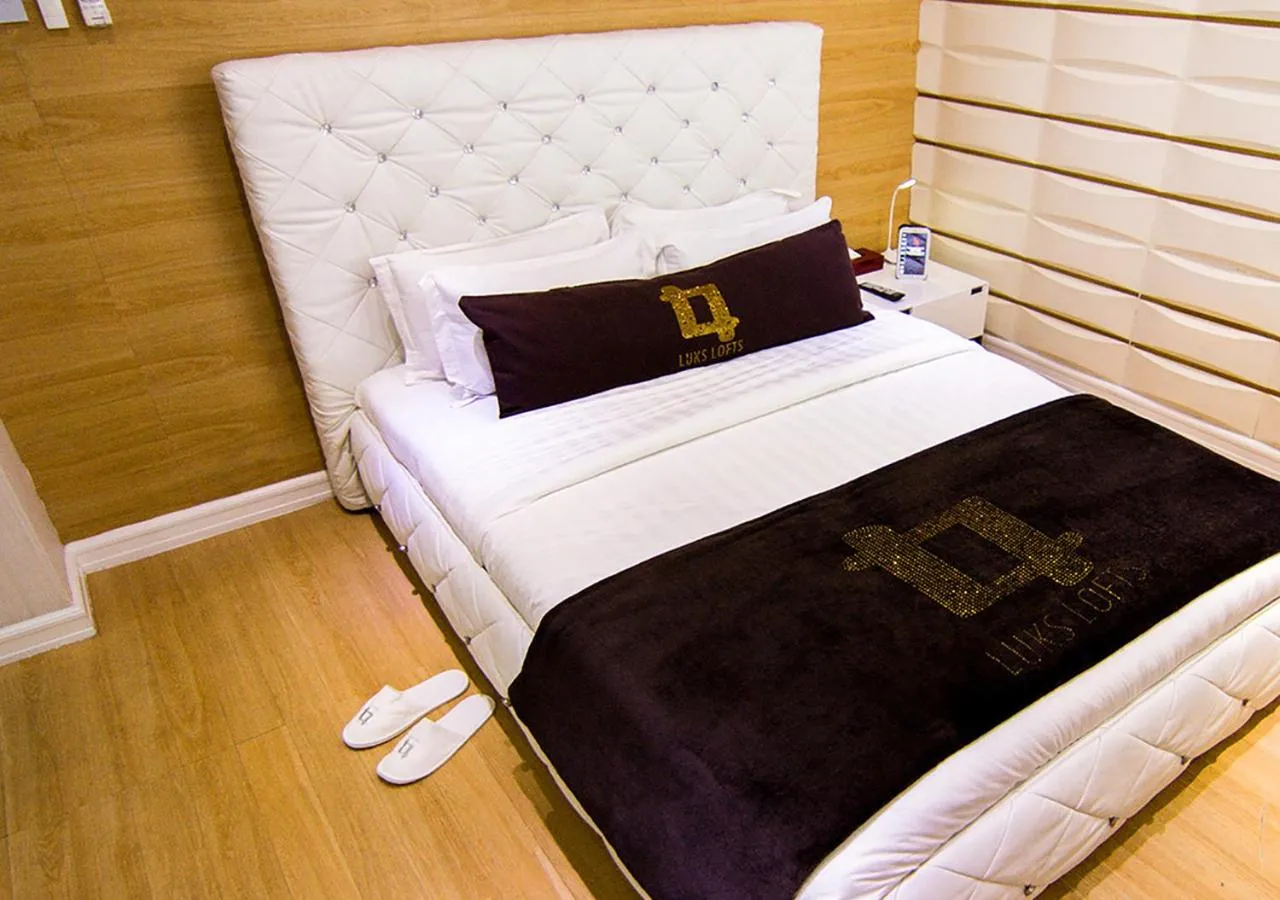 Bed in Luks Lofts Hotel & Residences