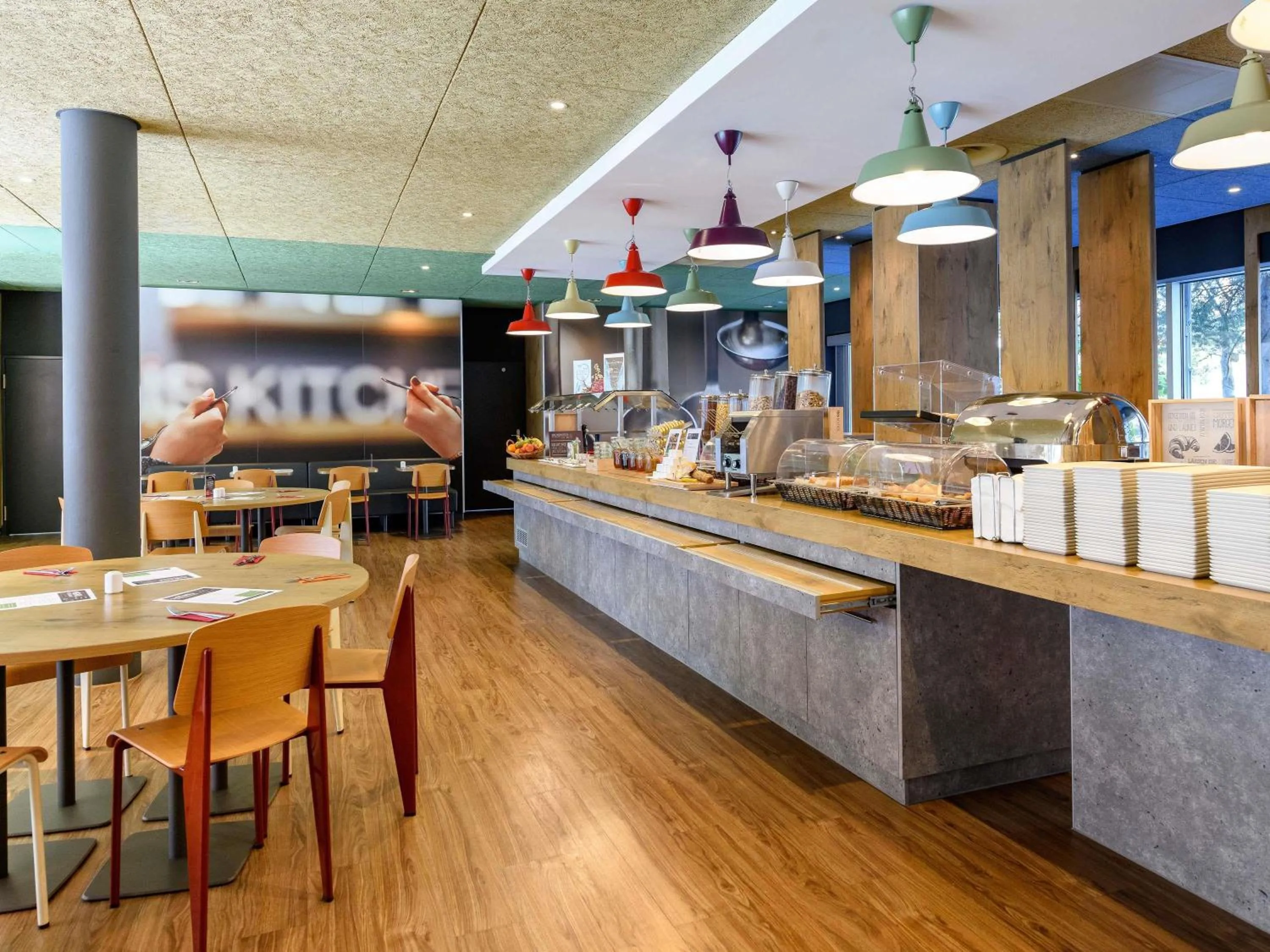 Breakfast in ibis Zürich City West