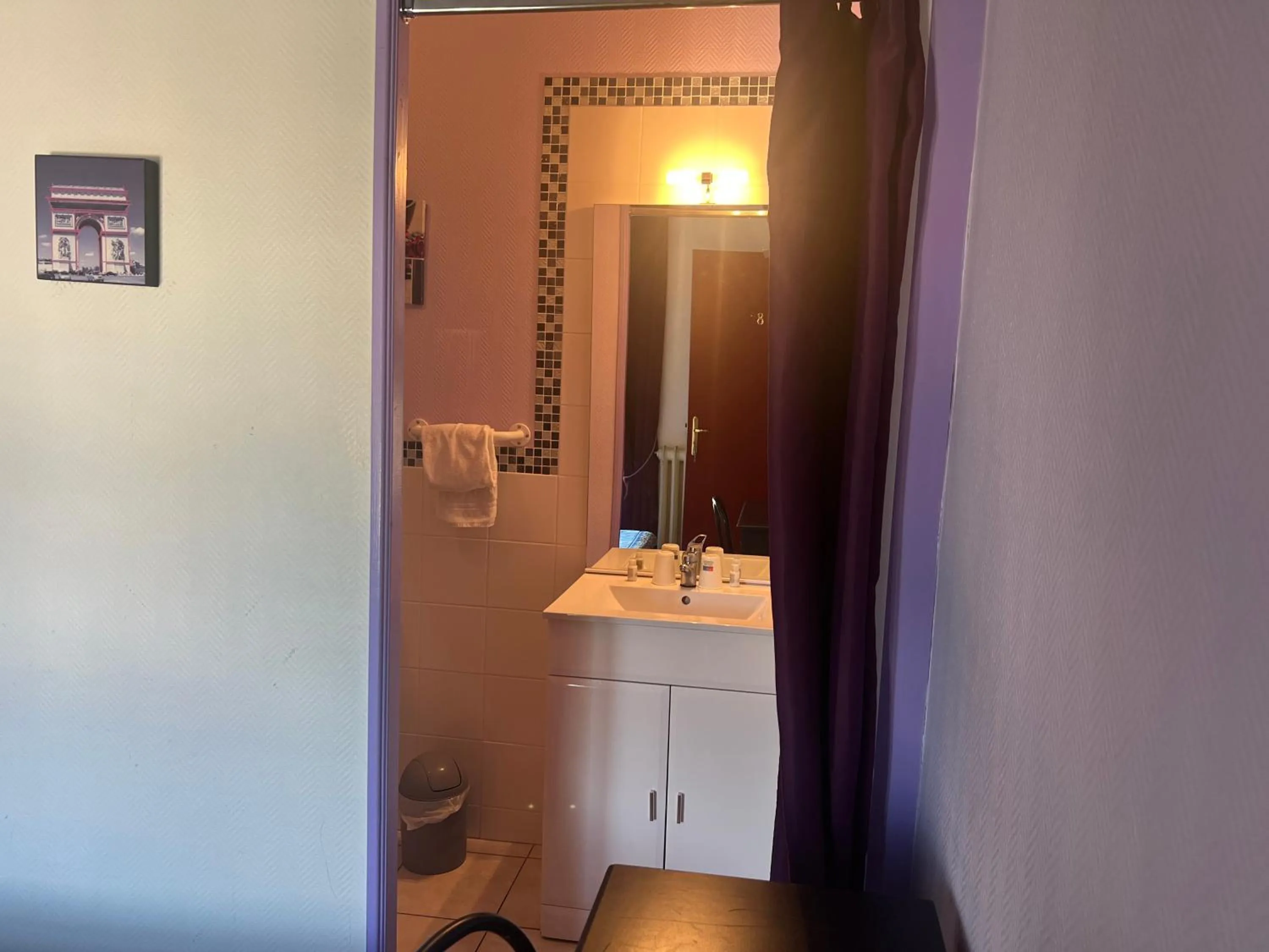 Bathroom in Hôtel des 2 Gares