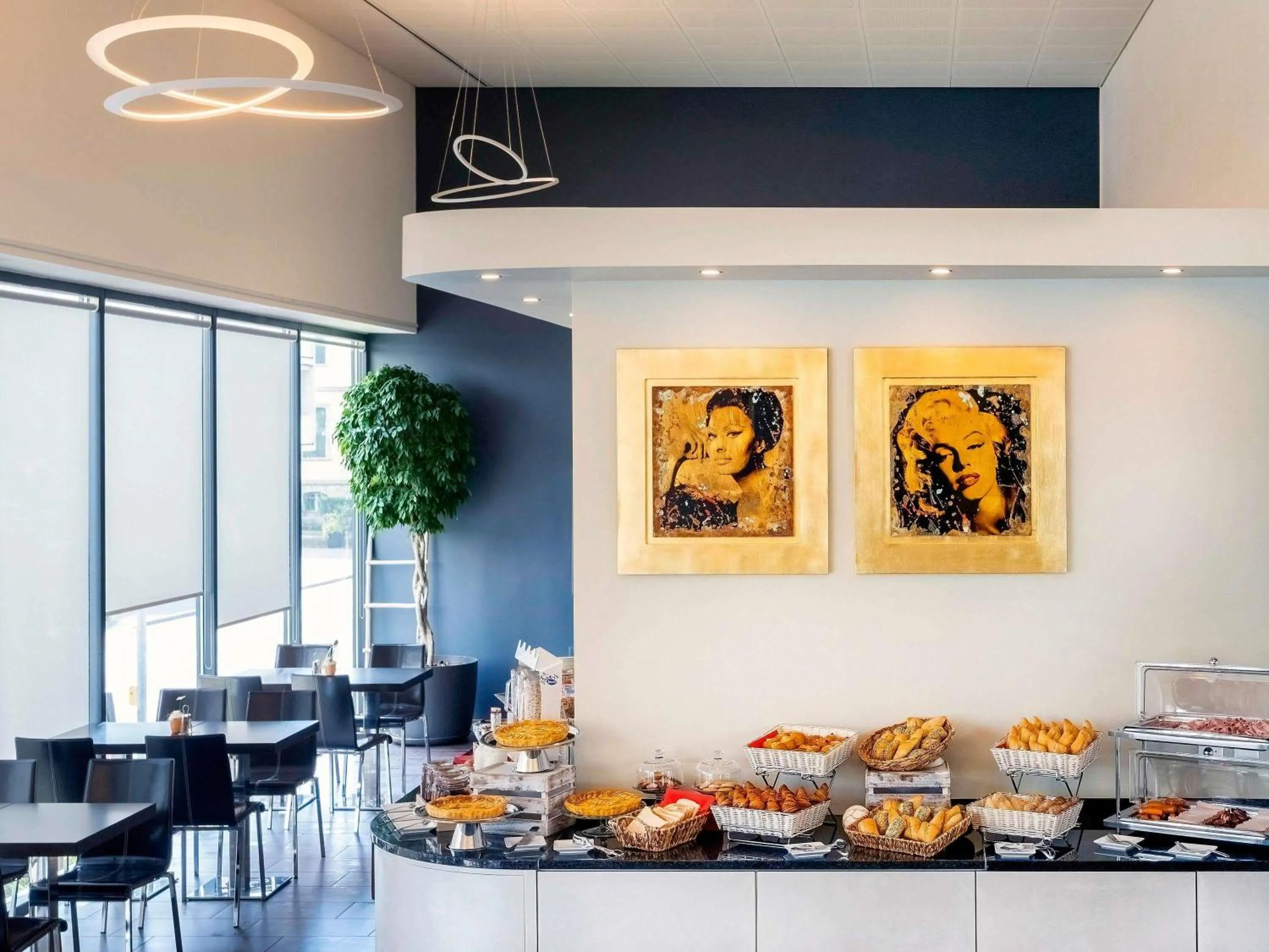 Breakfast in ibis Locarno