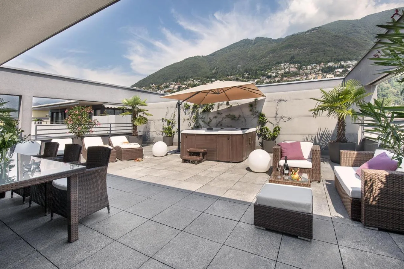 Balcony/Terrace in ibis Locarno