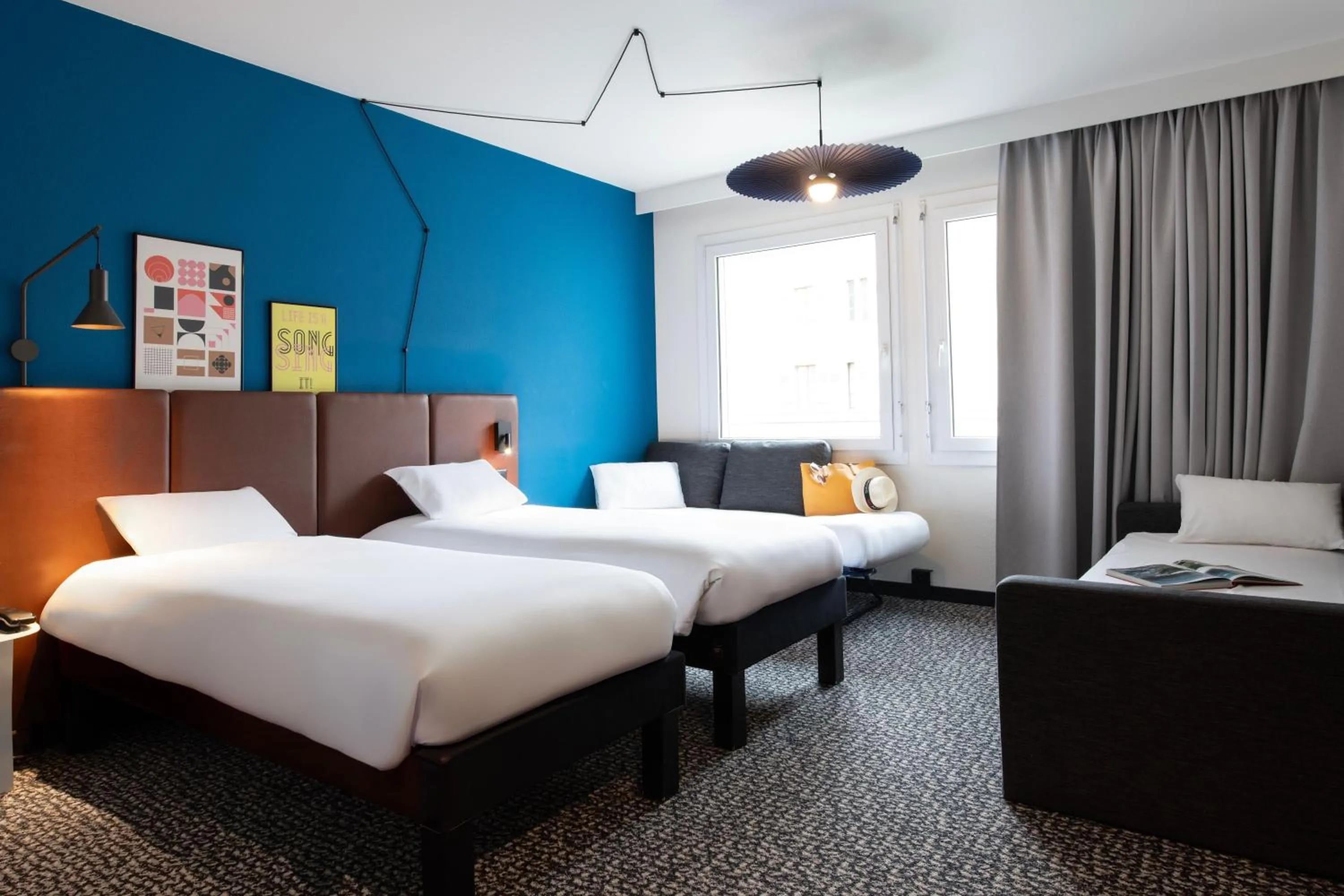 Bedroom, Bed in ibis Lausanne Centre