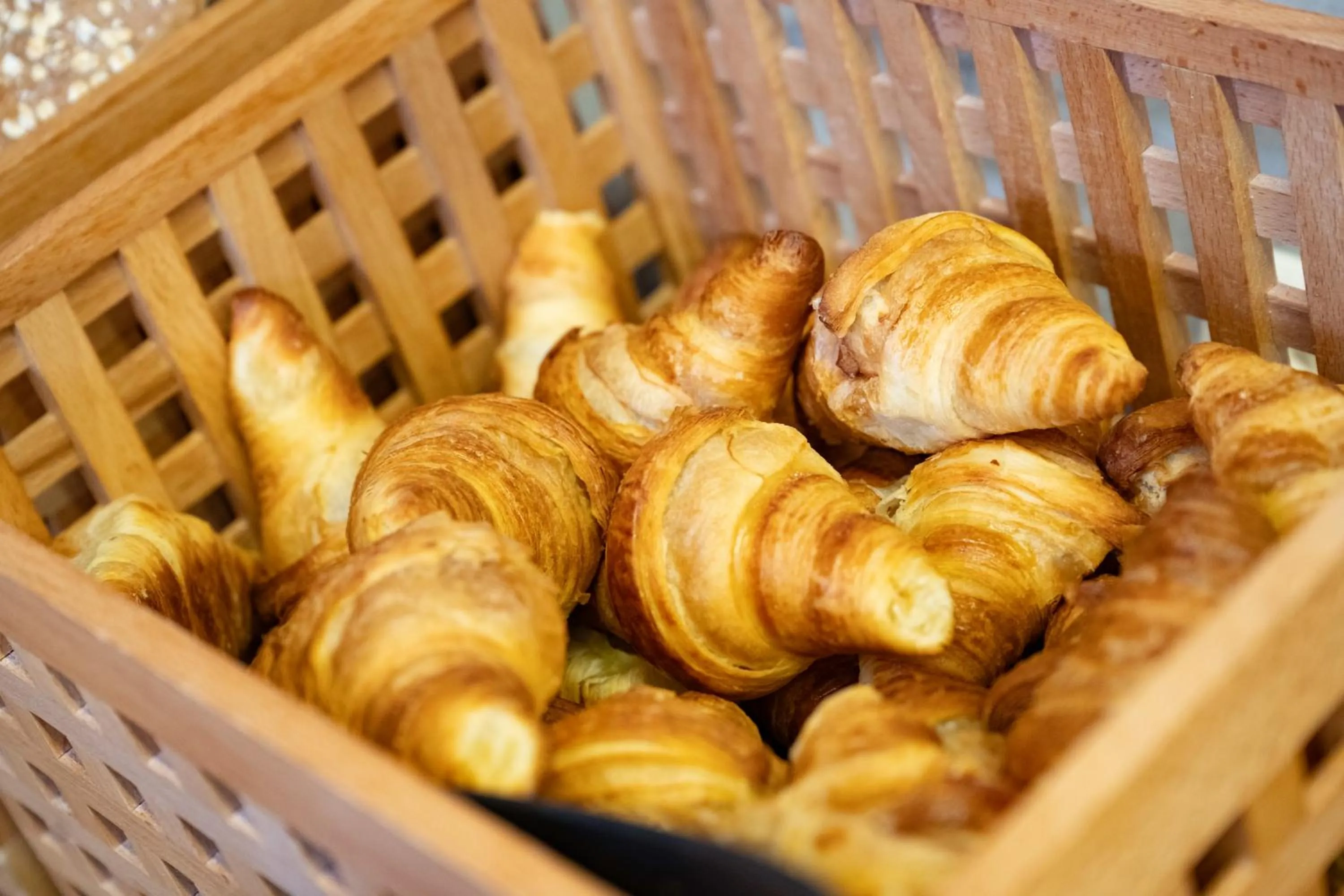 Breakfast in ibis Lausanne Centre