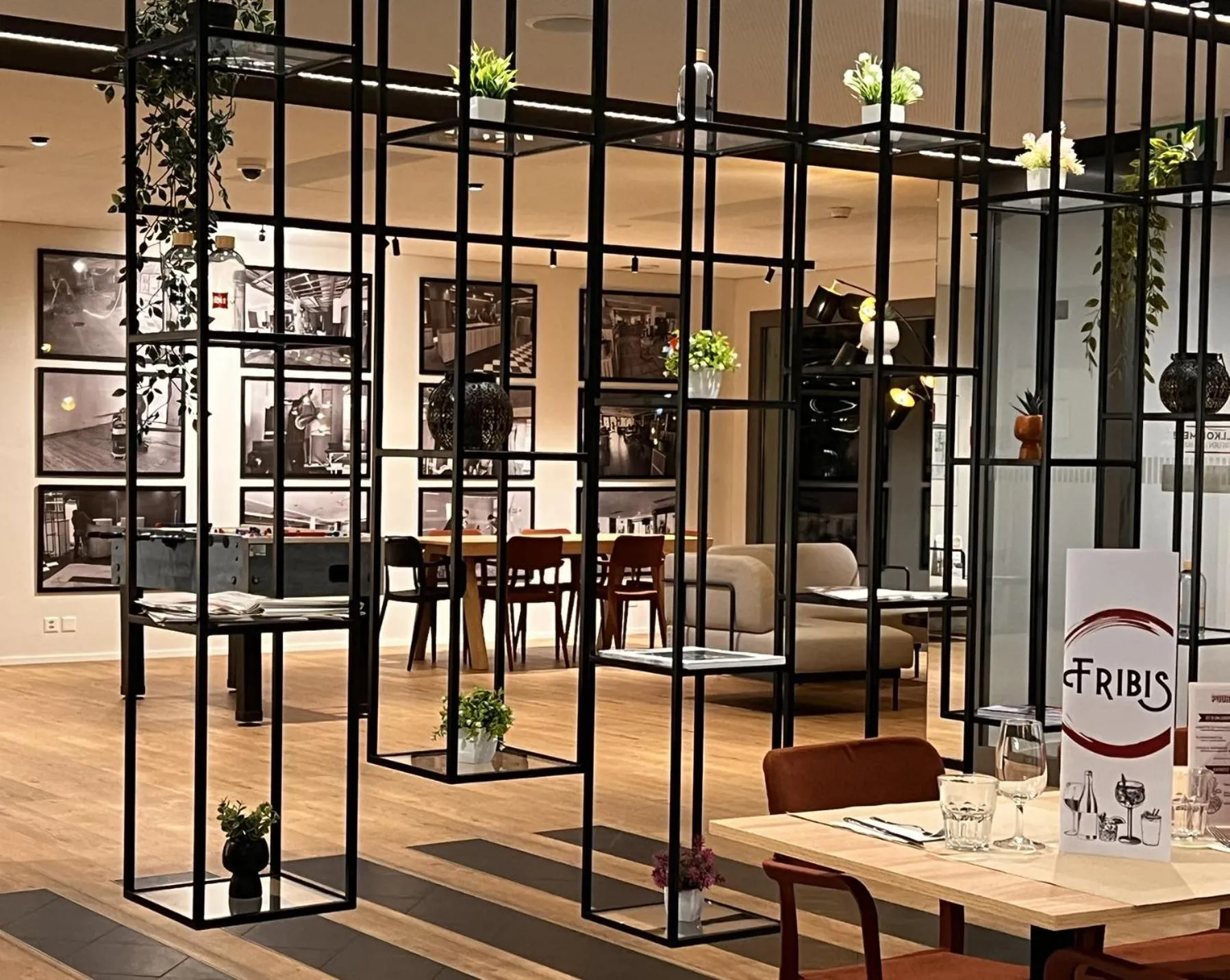 Restaurant/places to eat in ibis Fribourg